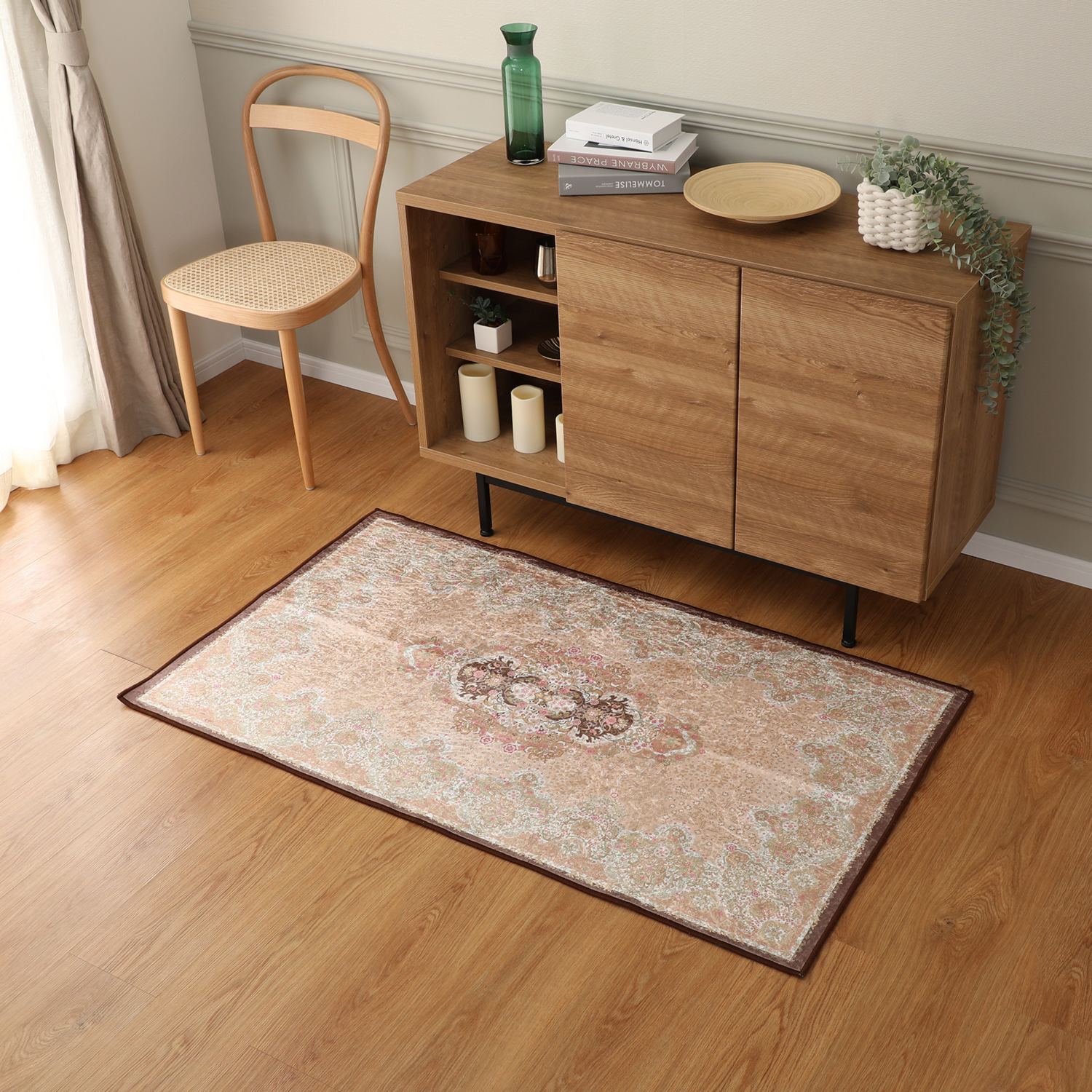 ＜８０×１４０ｃｍ＞ お手入れ簡単 洗える！さわやか シルクタッチカーペット “シャトレーン”