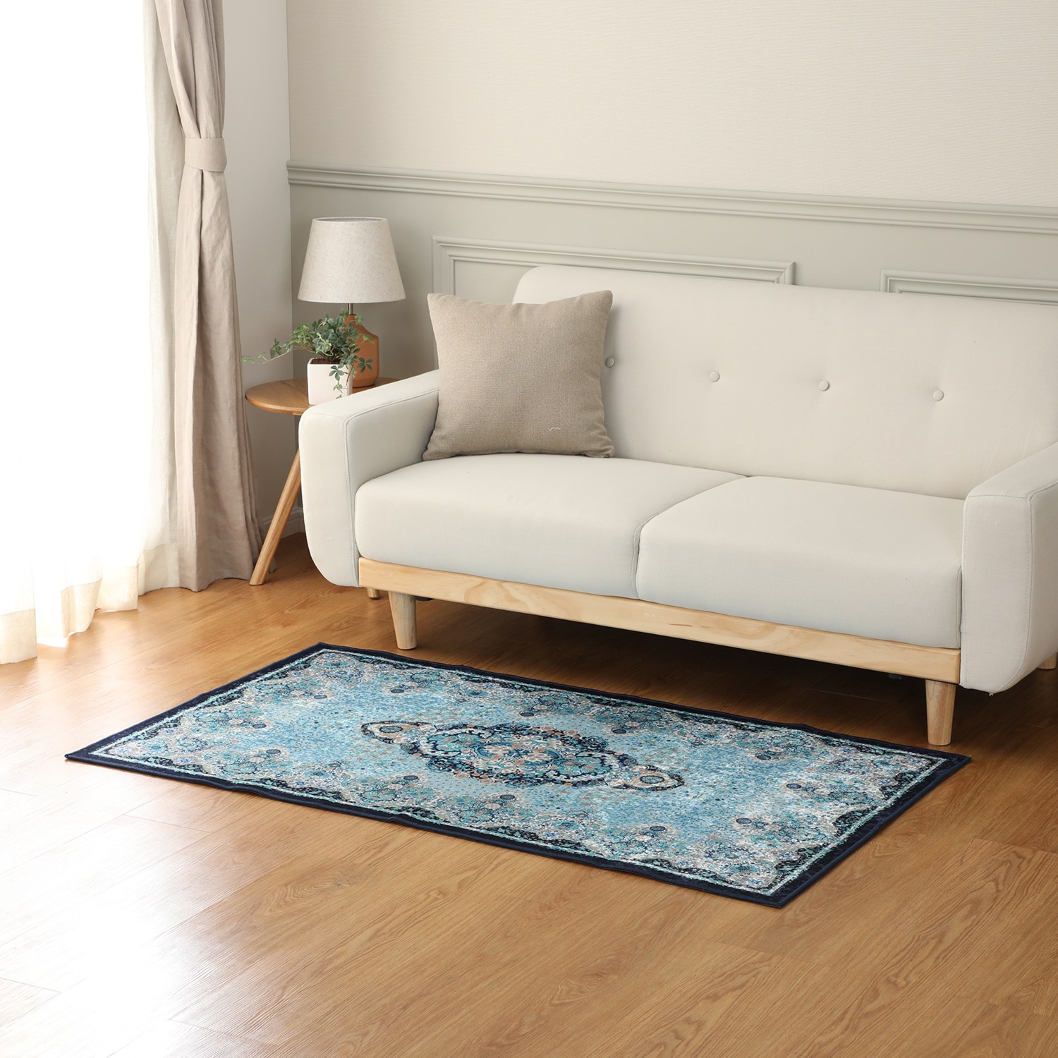 ＜８０×１４０ｃｍ＞ お手入れ簡単 洗える！さわやか シルクタッチカーペット “シャトレーン”