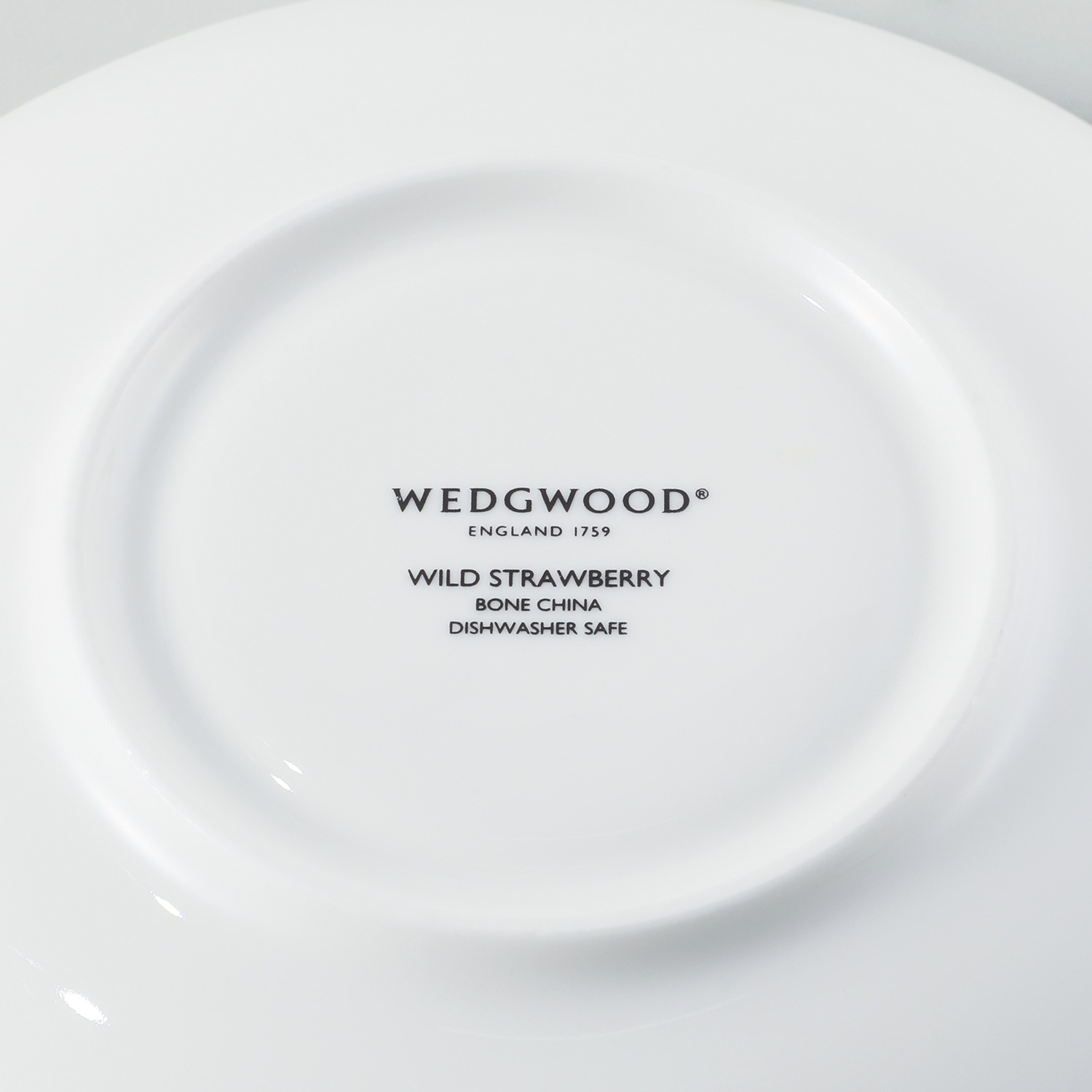 ウェッジウッド ワイルドストロベリー ティーカップ＆ソーサー ペア