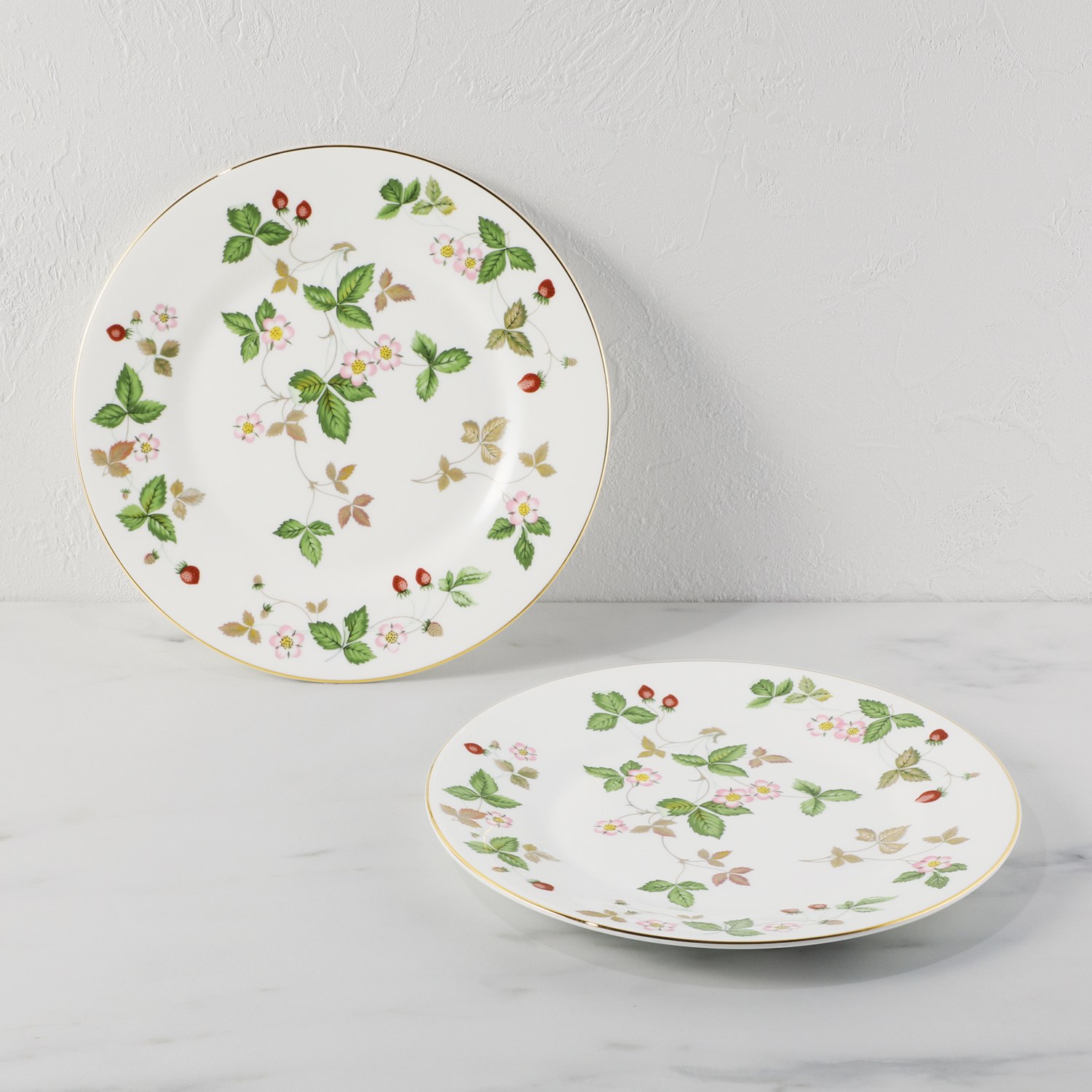 ウェッジウッド ワイルドストロベリー ２０ｃｍプレート　ペア