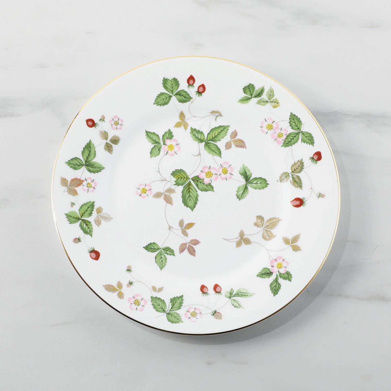 ウェッジウッド ワイルドストロベリー ２０ｃｍプレート　ペア