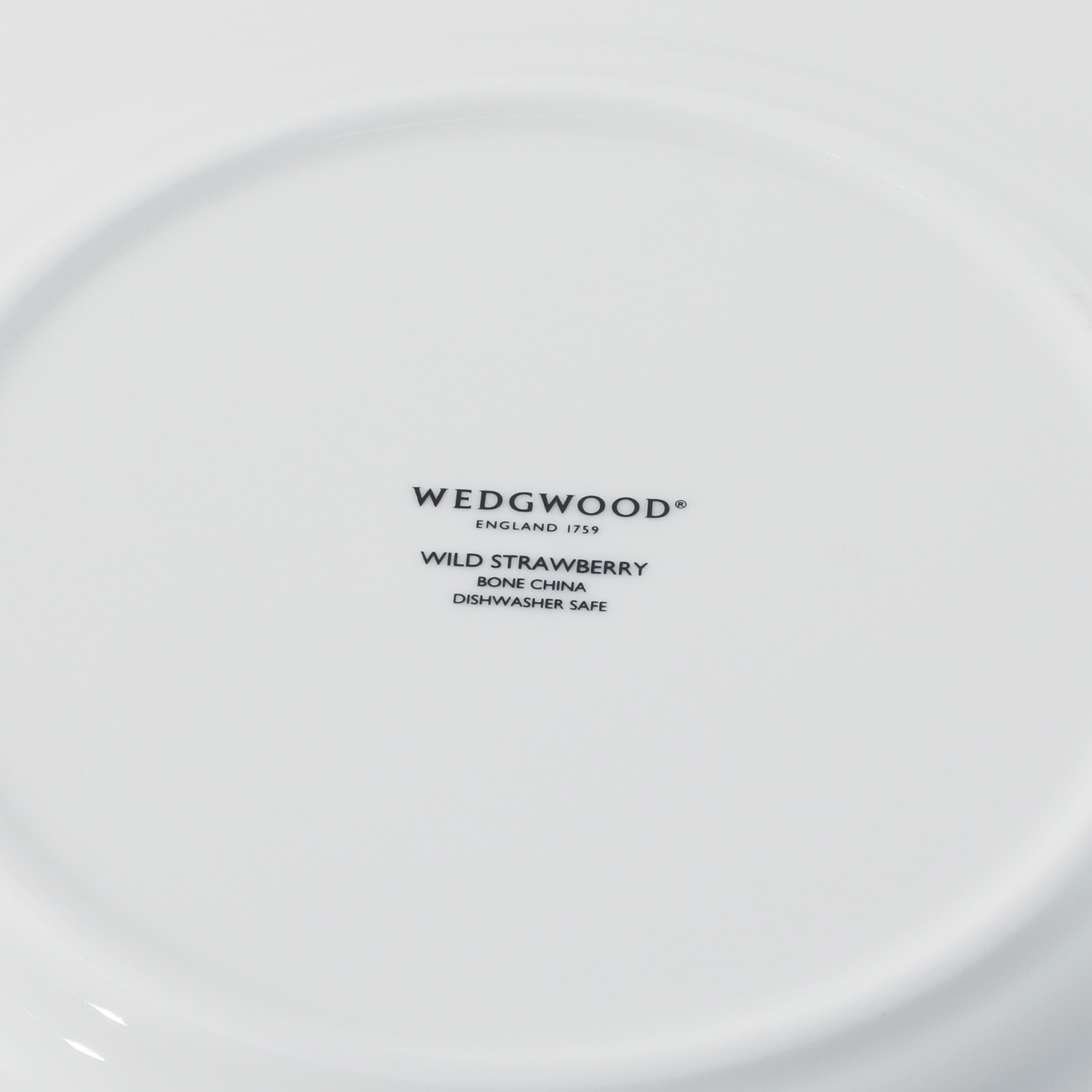 ウェッジウッド ワイルドストロベリー ２０ｃｍプレート　ペア