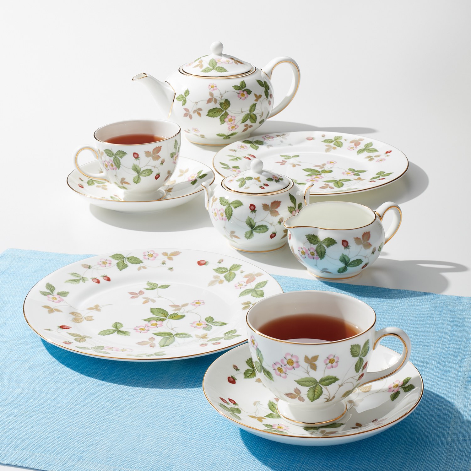 ＜Ｓ＞ウェッジウッド ワイルドストロベリー ティーポット