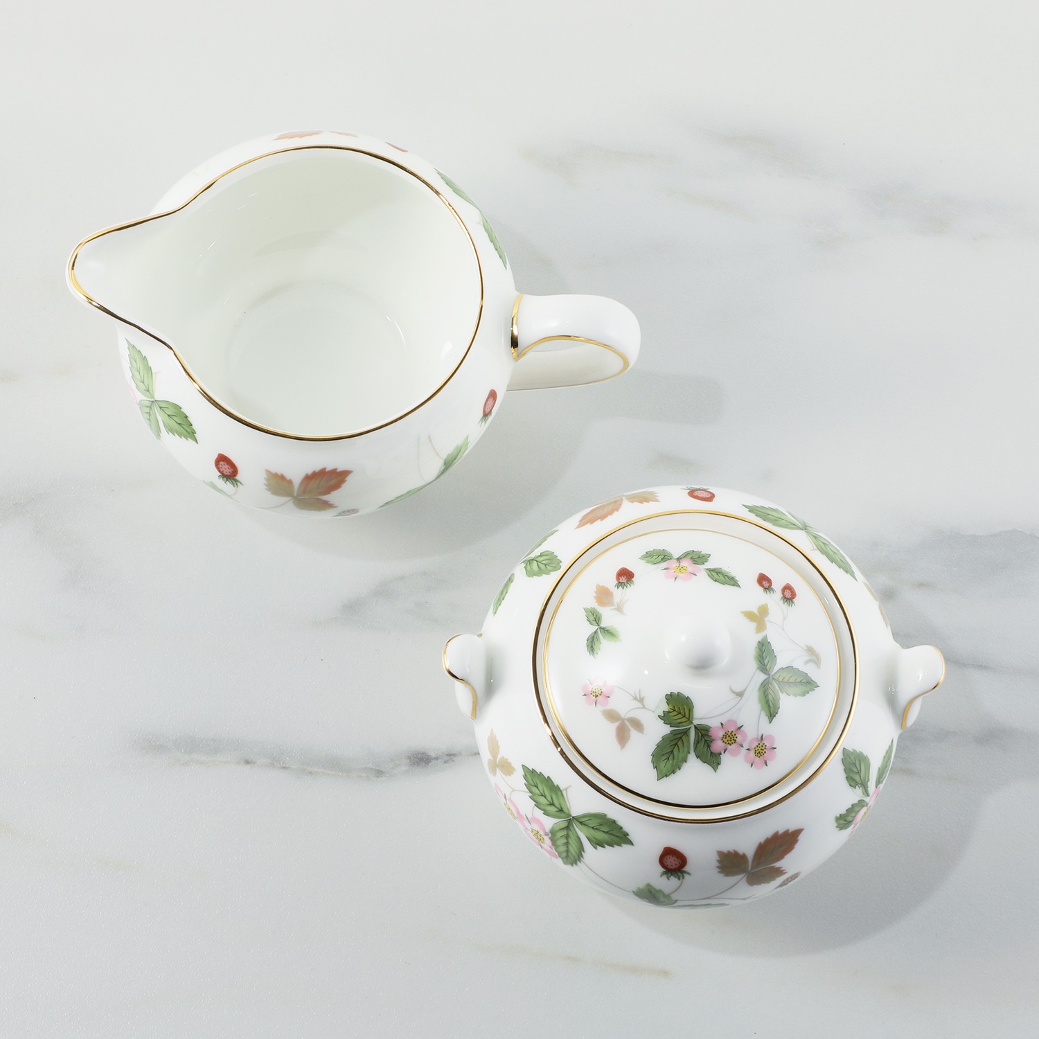 ＜Ｓ＞ウェッジウッド ワイルドストロベリー シュガーボックス＆ クリーマー