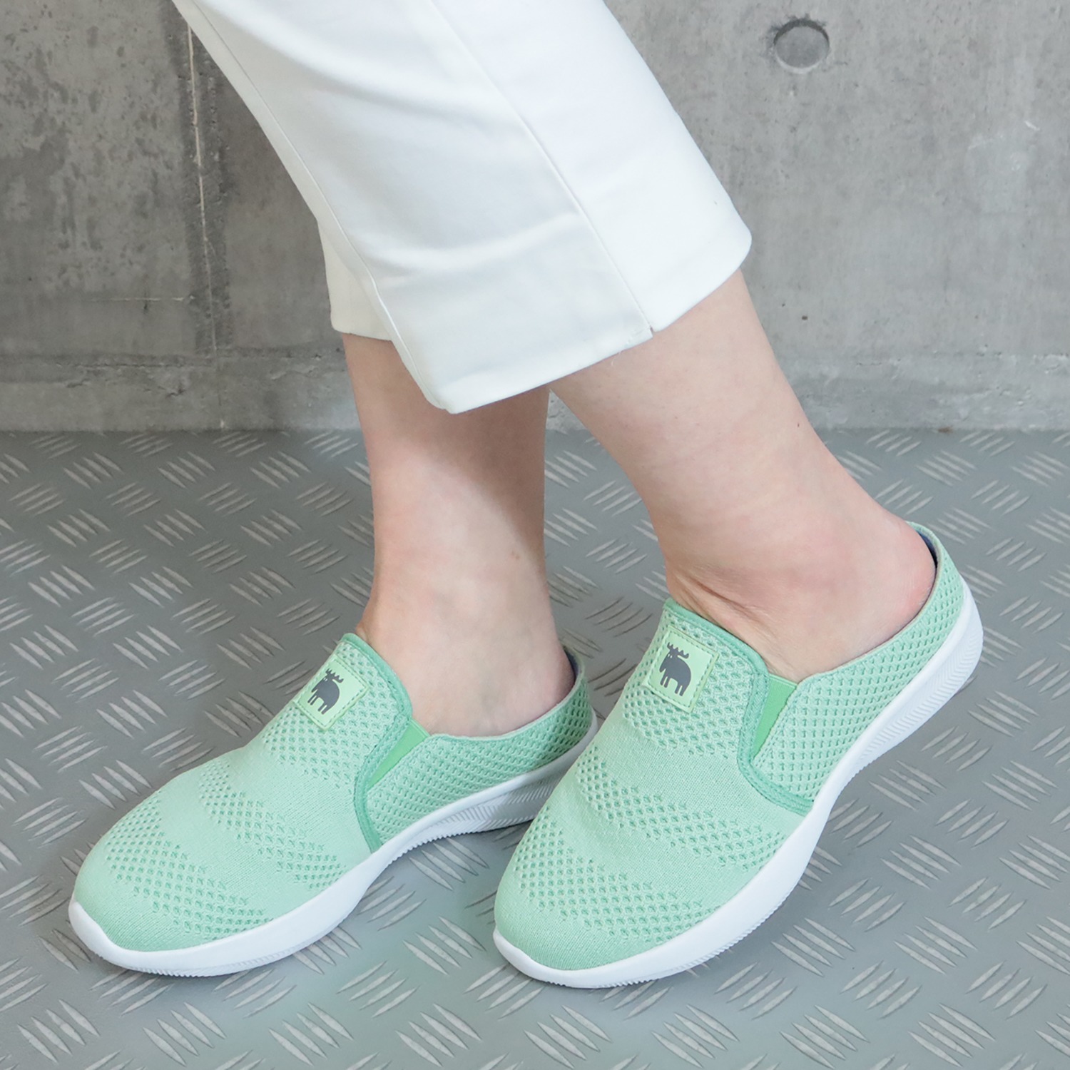 モズ 超軽量 ふかふかスリッポン