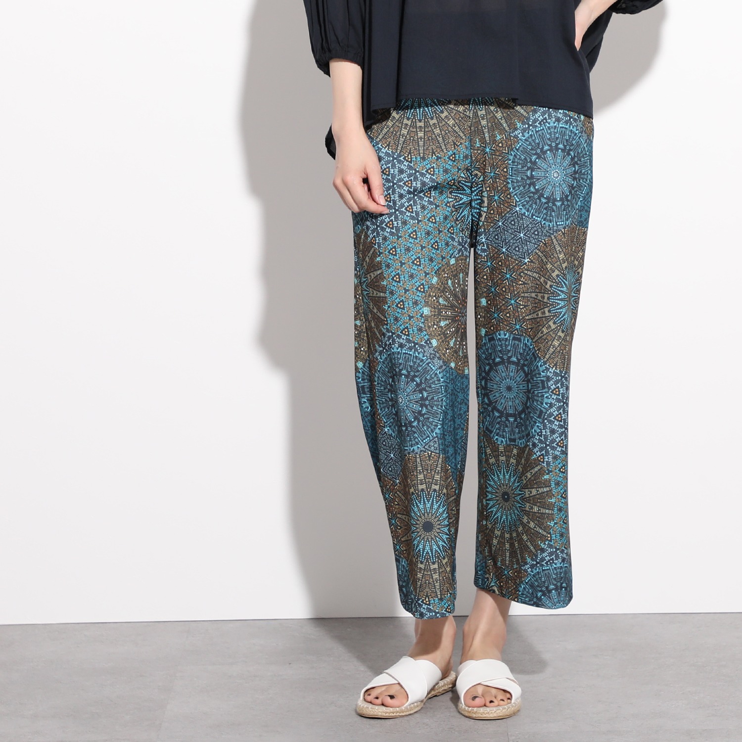 ピーツー 強撚スムース 転写プリント ワイドパンツ