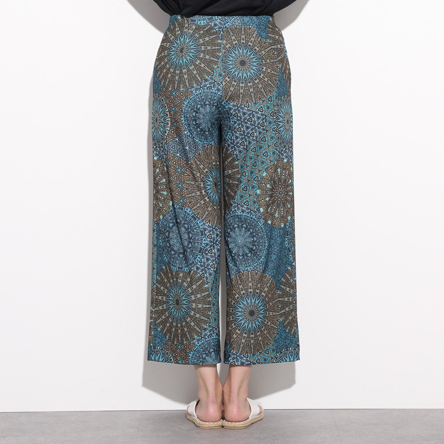 ピーツー 強撚スムース 転写プリント ワイドパンツ