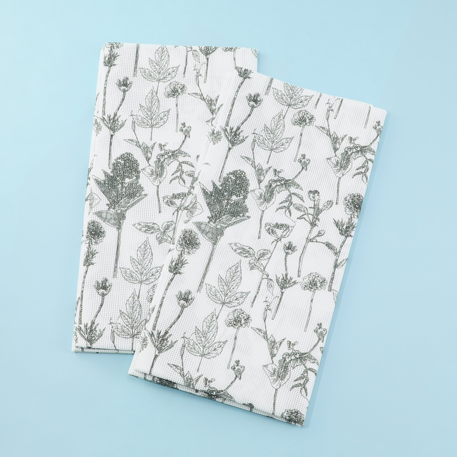 暑い室内を 快適＆華やかに！ 日比谷花壇デザイン 簡単に貼れる遮熱シート