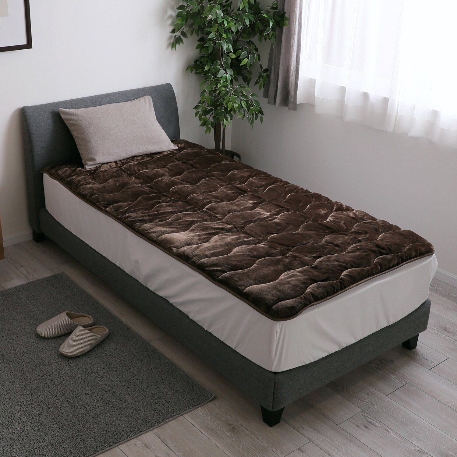 ＜セミダブル＞快眠博士 クレスカローレ 吸湿発熱 スーパーヒート敷きパッド 