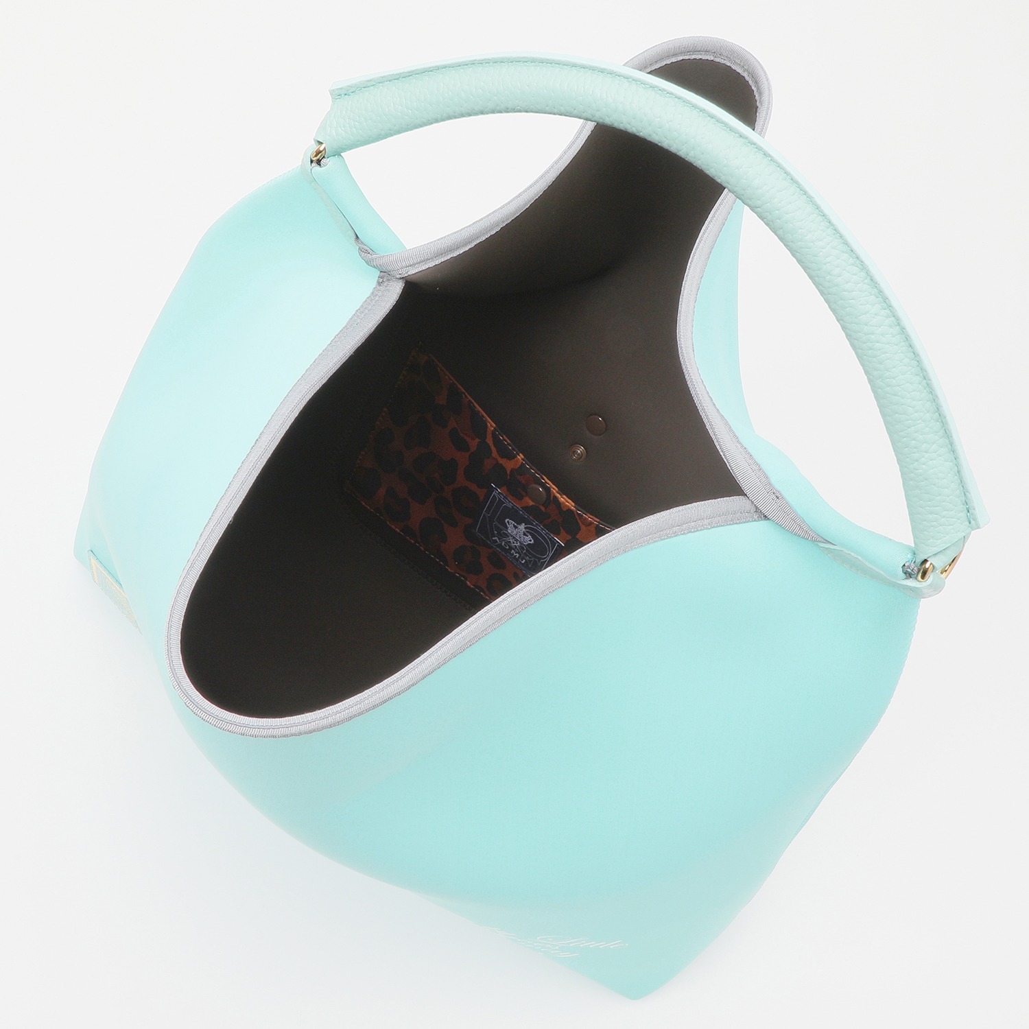 エーディーエムジェイ マジックライト ワンショルダーバッグ