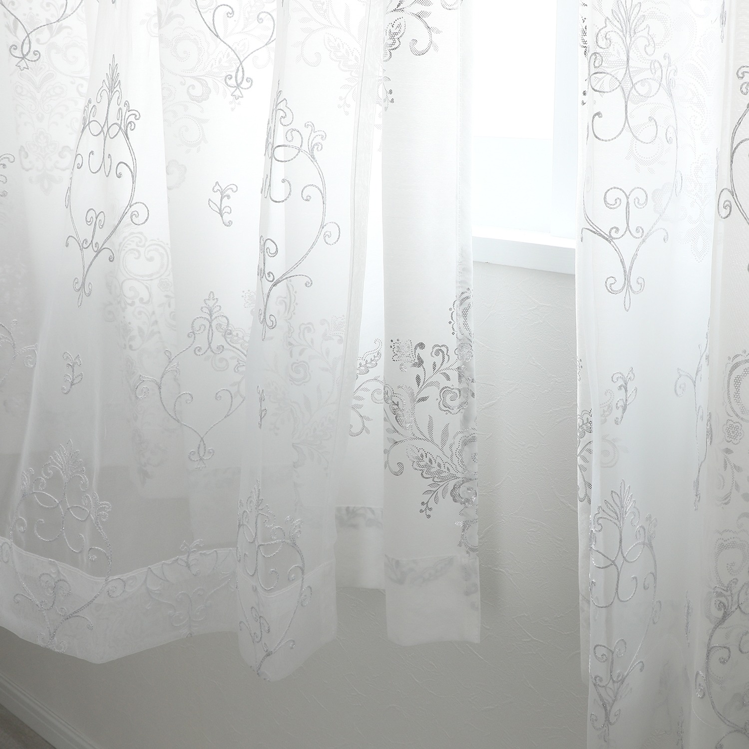 ＜１００×２２８ｃｍ＞ドレッシー ＵＶカット箔プリント生地 ＆刺しゅうオーガンジー 二重レースカーテン２枚組 