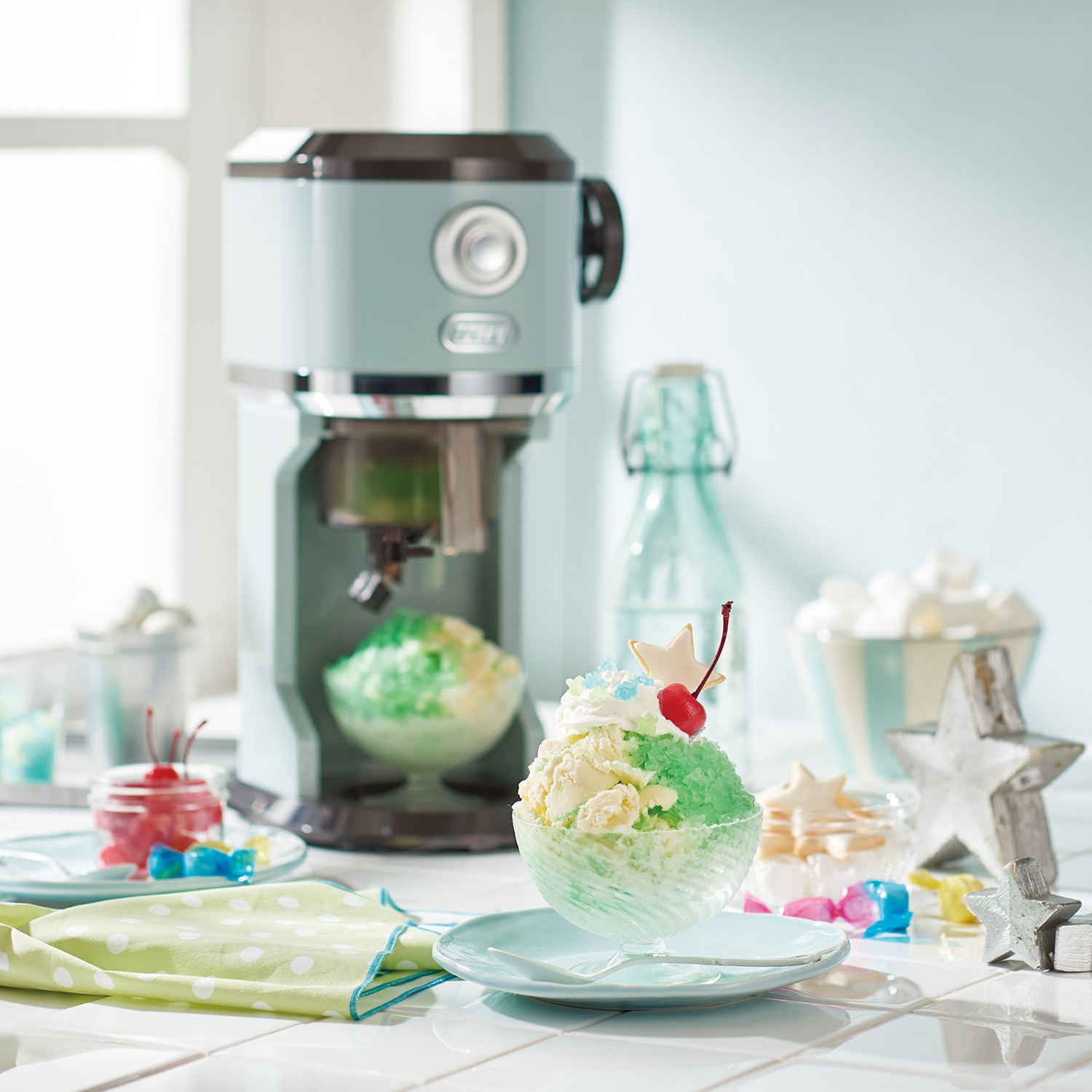 トフィー ハーフ氷や ミックス氷にも対応！ 電動ふわふわかき氷器 Ｋ−ＩＳ９