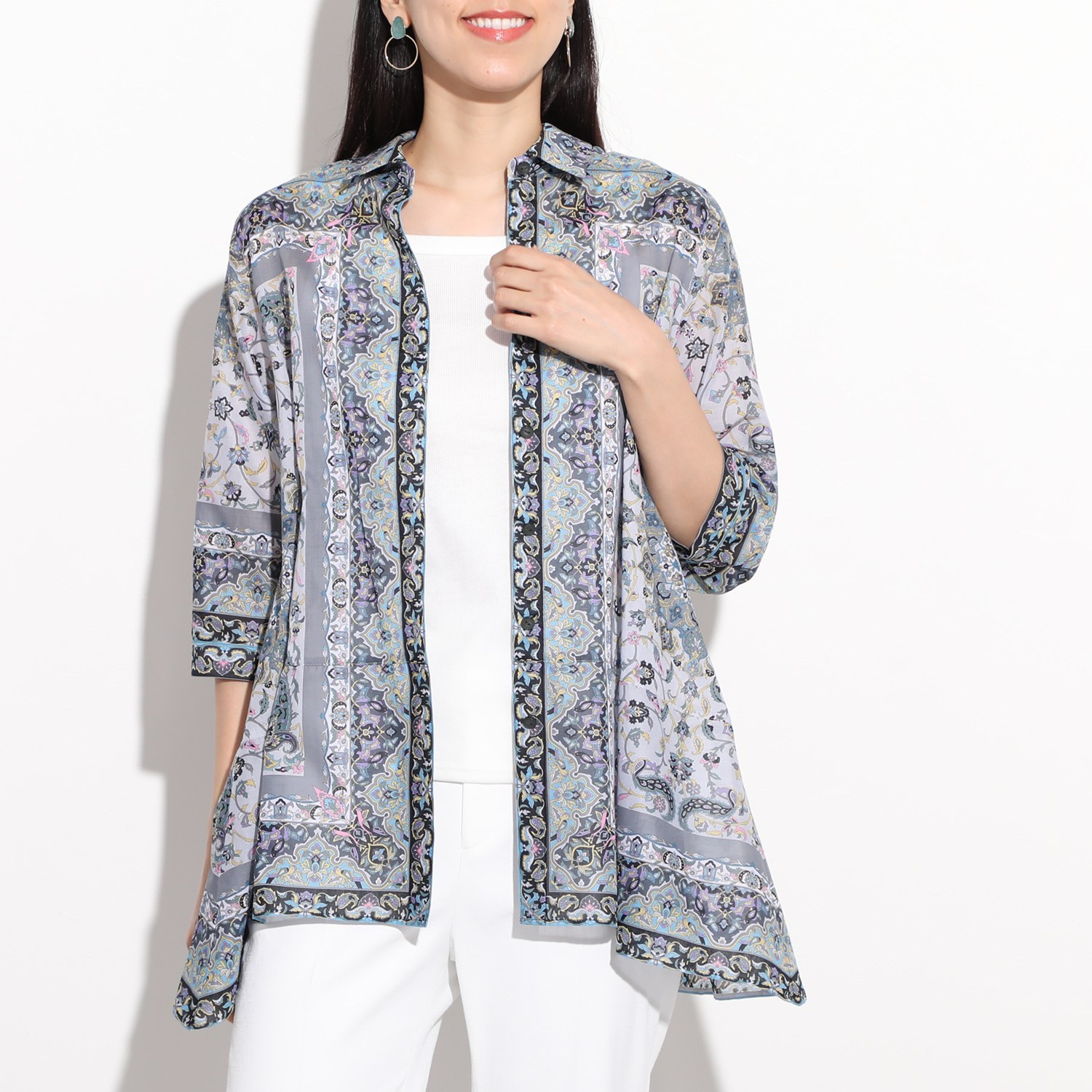 シルクロードクラブ サンガネール柄 脇下がりデザイン シャツカラーブラウス