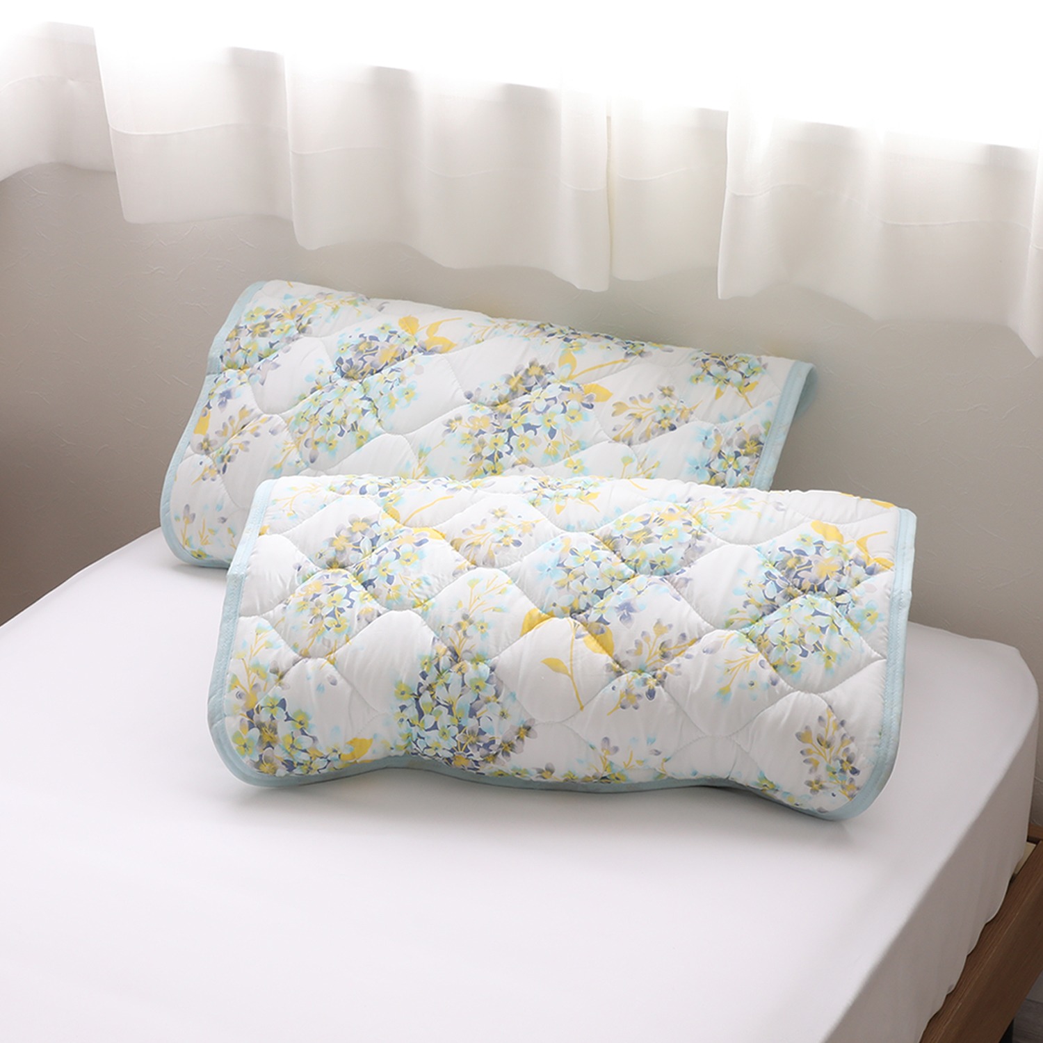 西川 ひんやりやわらか レーヨン消臭ピローパッド 同色２枚組