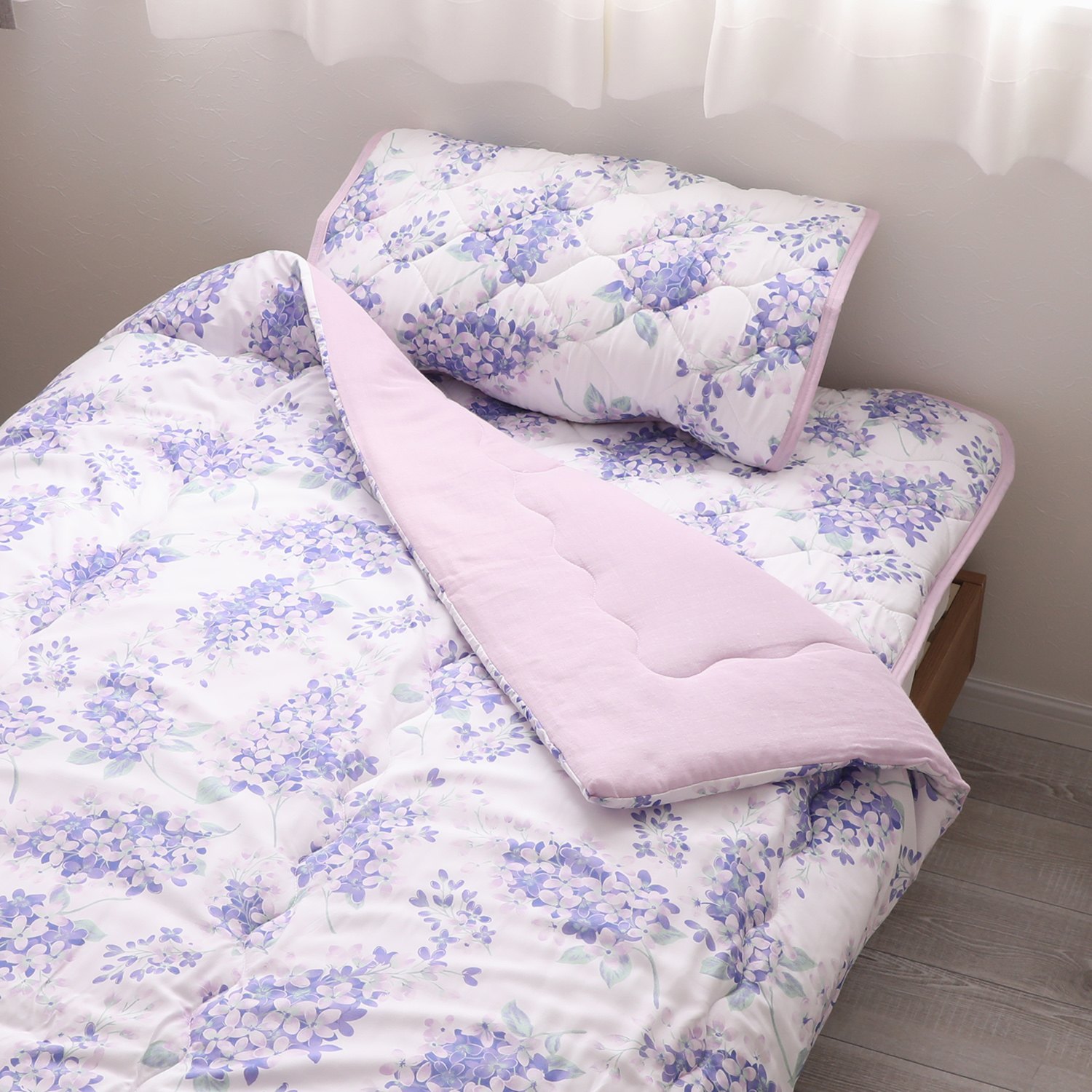 ＜シングル＞西川 ひんやりやわらかレーヨン＆コットンガーゼ リバーシブル 消臭キルトケット