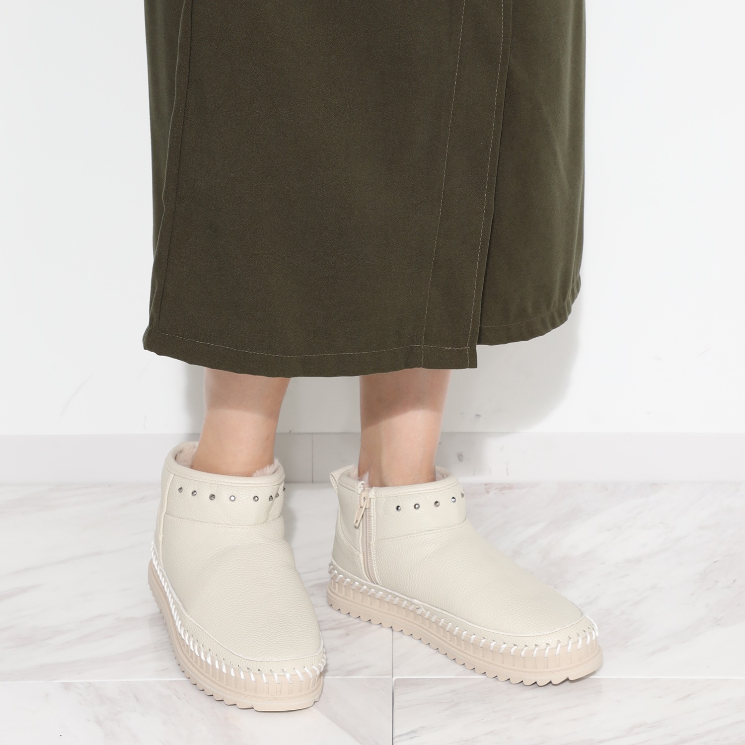 ムーム ベリーショート フェイクムートン ブーツ