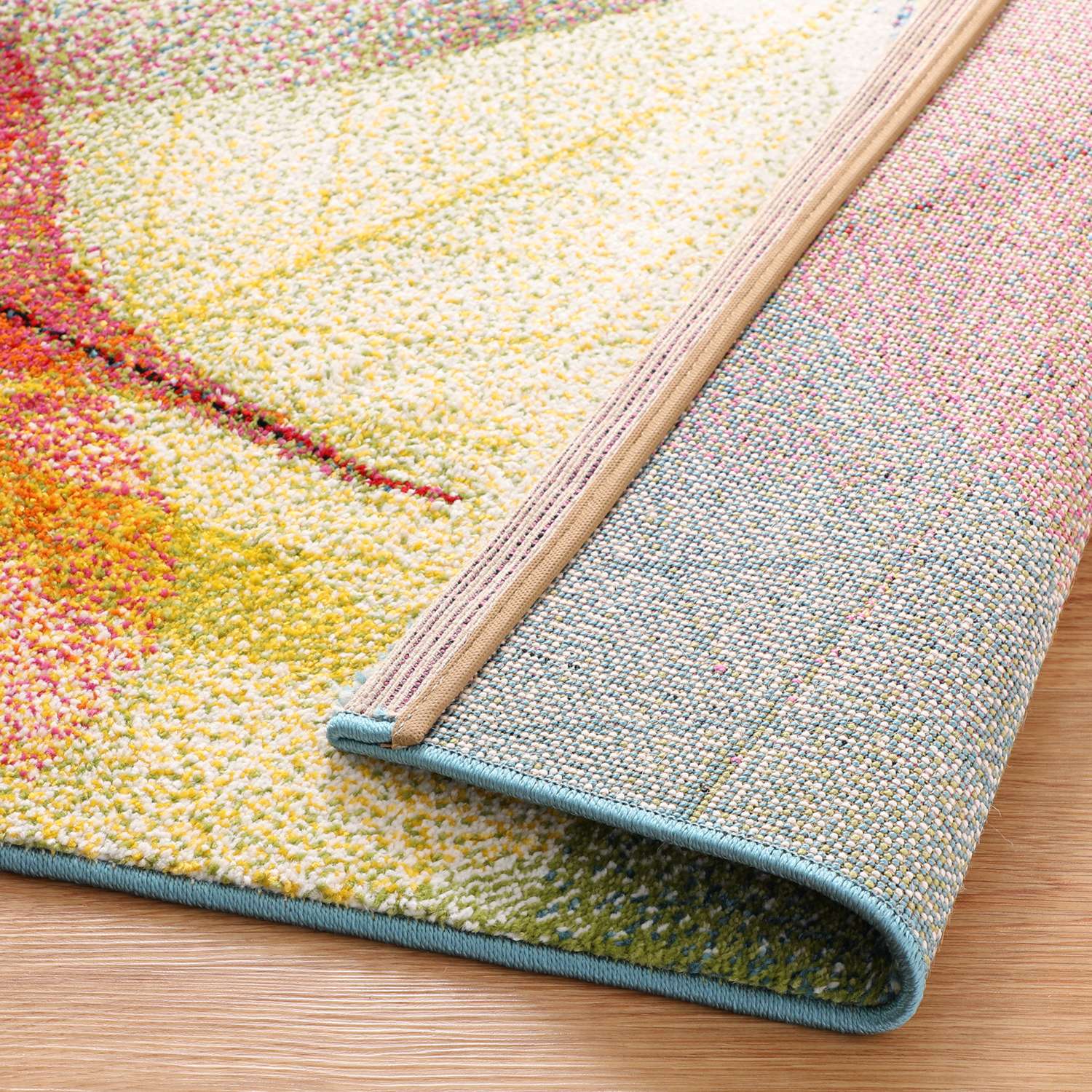 ＜１３３×１９０ｃｍ＞ウィルトン織で彩る ボタニカルデザイン カーペット 