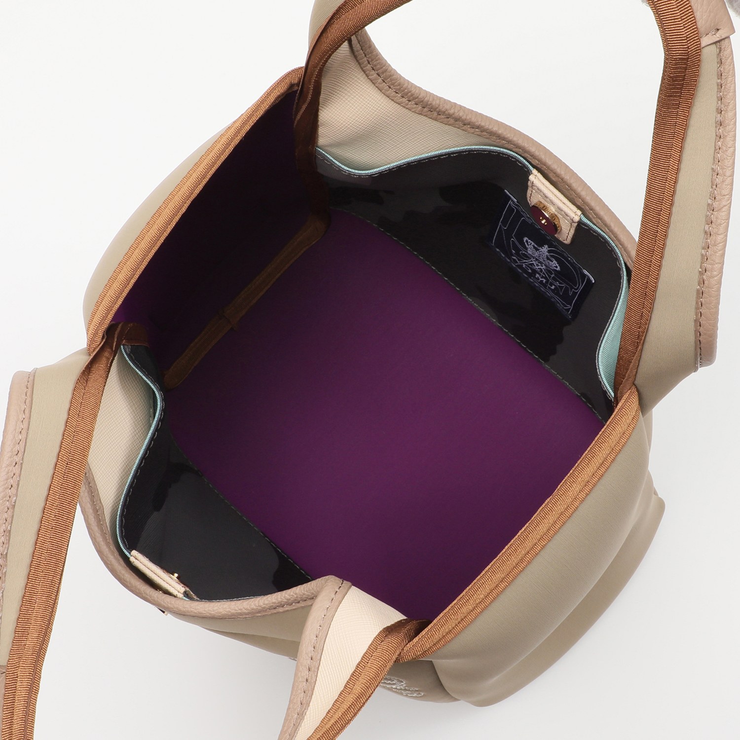 エーディーエムジェイ マジックライト ステッチ刺しゅうバッグ