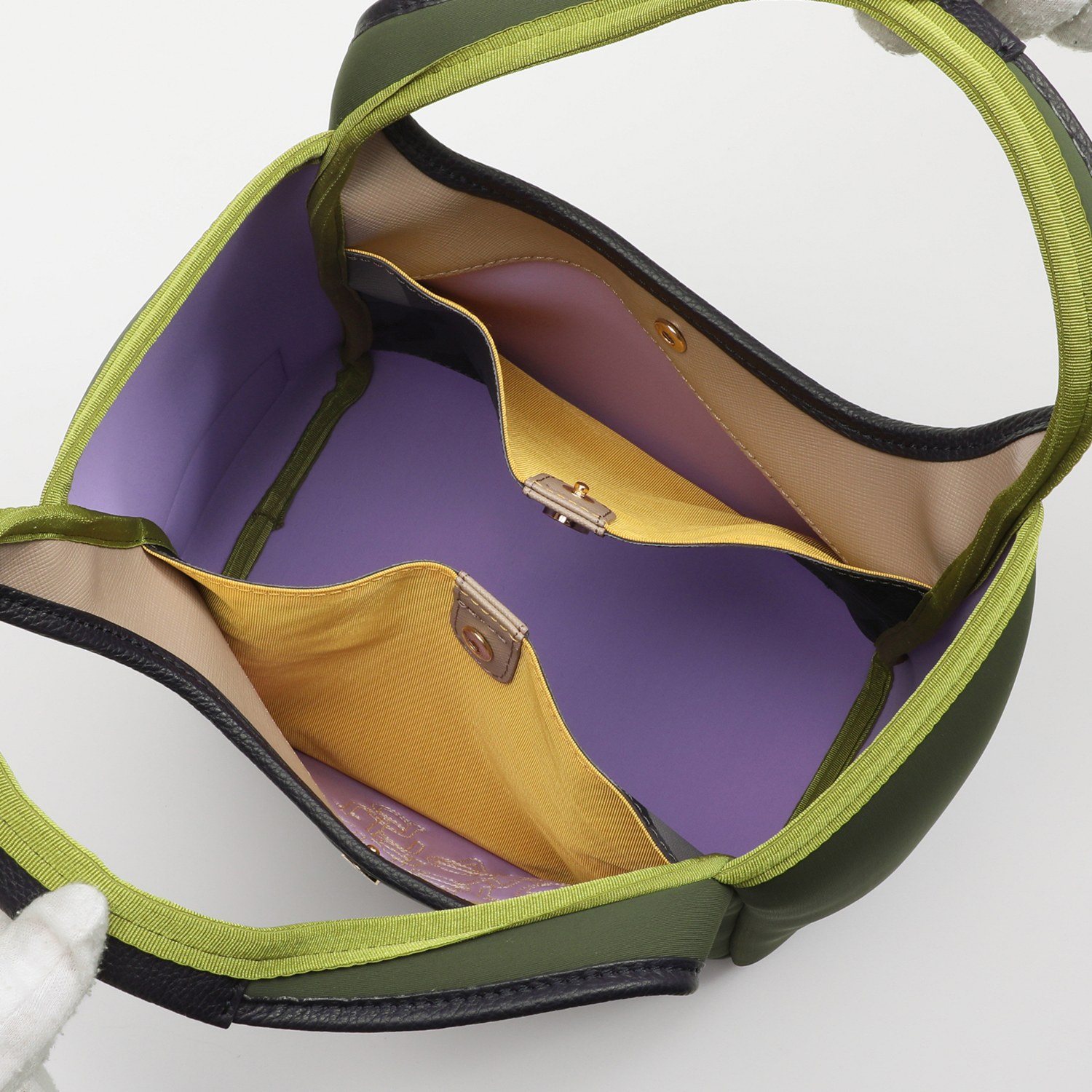 エーディーエムジェイ マジックライト ステッチ刺しゅうバッグ