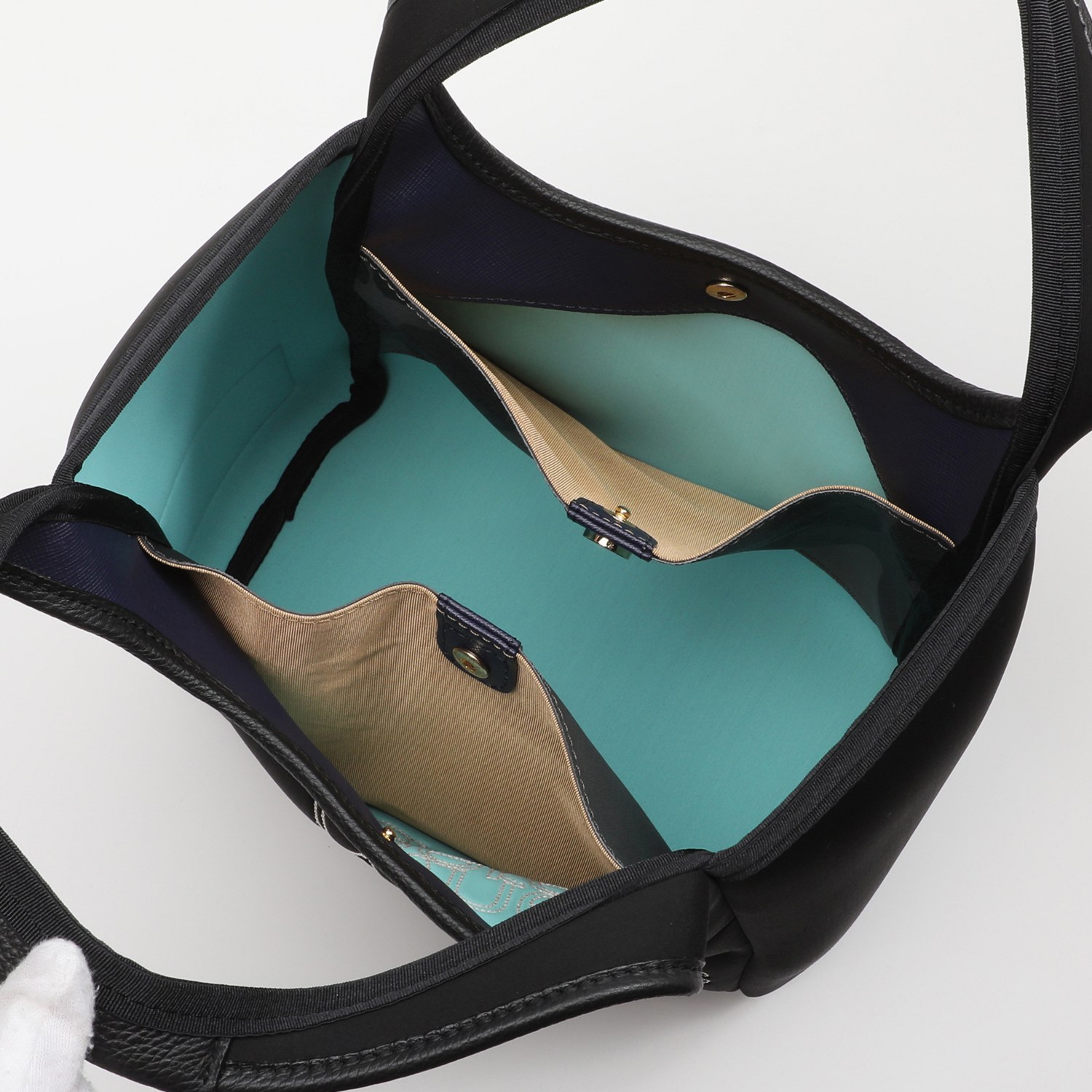 エーディーエムジェイ マジックライト ステッチ刺しゅうバッグ