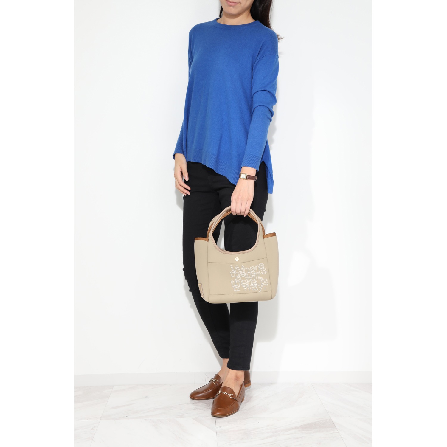 エーディーエムジェイ マジックライト ステッチ刺しゅうバッグ