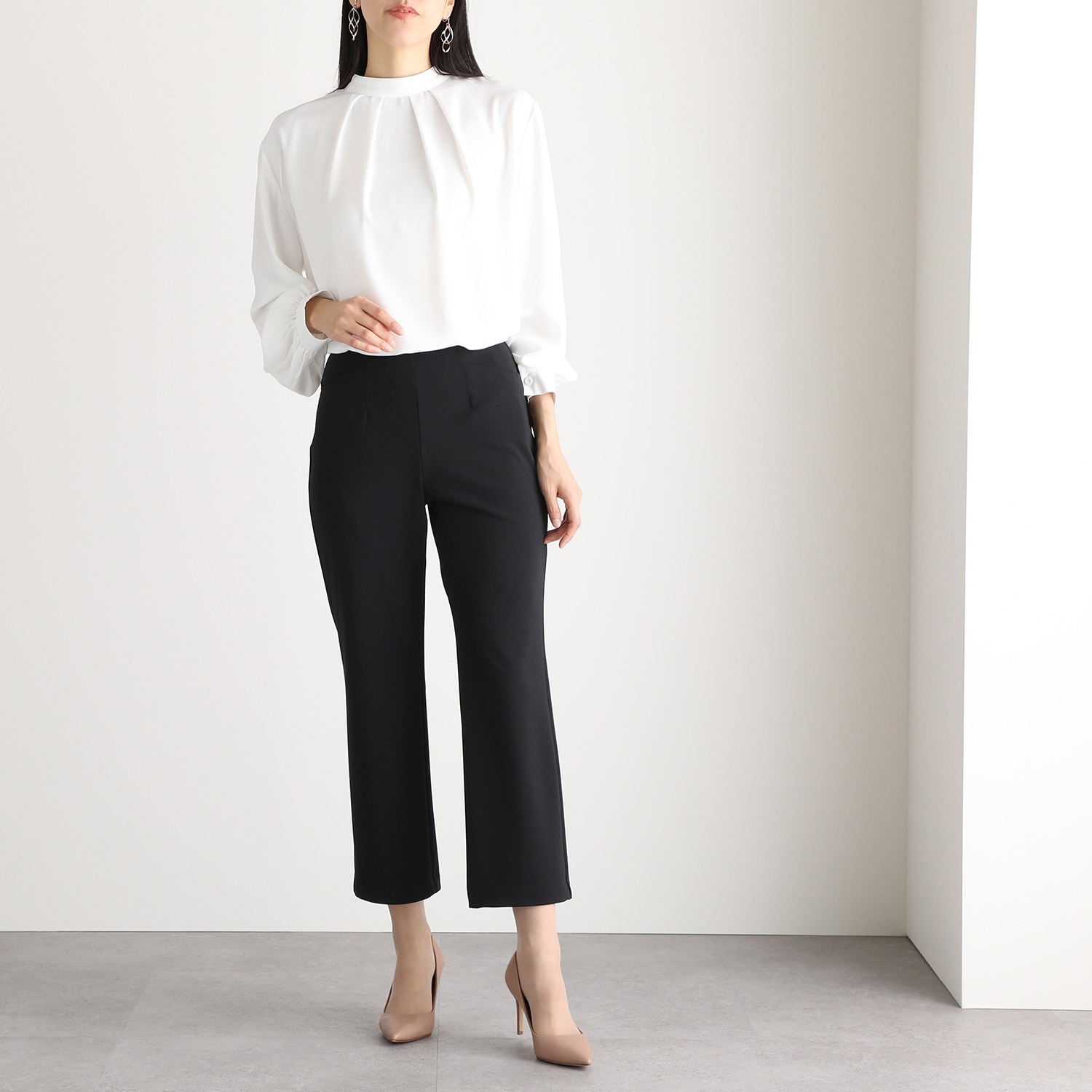 ＜股下６５ｃｍ＞上質ごこち アルディナ ストレートパンツ