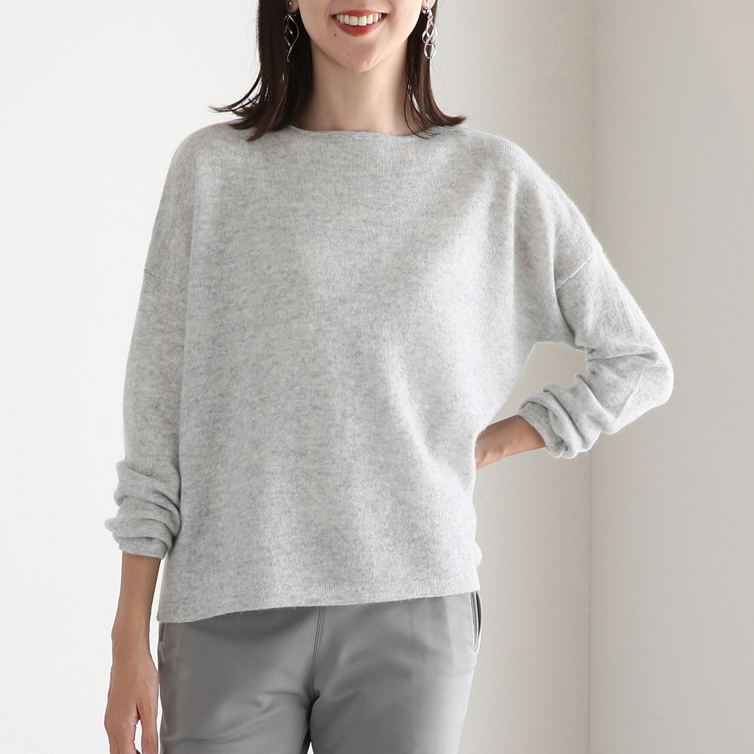 シャビージェンティール カシミヤ１００％ ラウンドネック プルオーバー