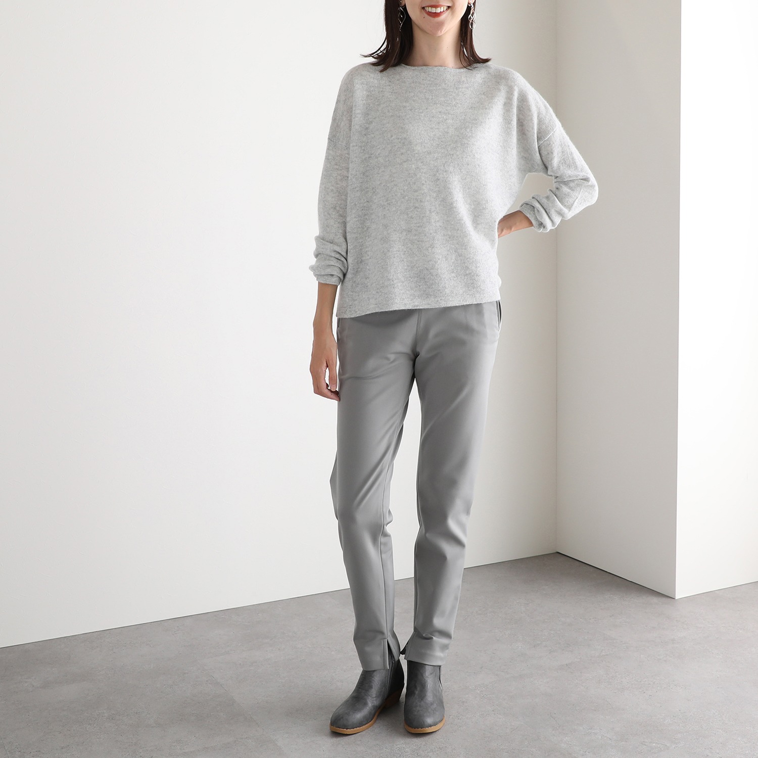 シャビージェンティール カシミヤ１００％ ラウンドネック プルオーバー