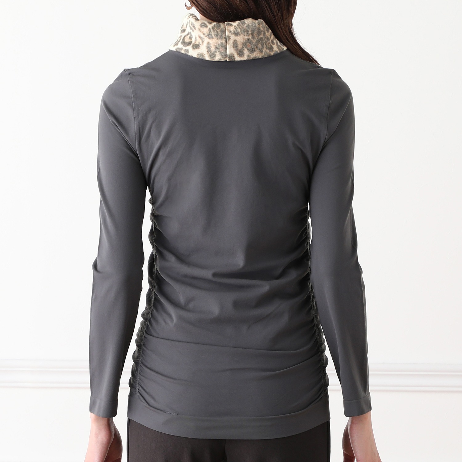 ドルチェ　ドンナ サイドギャザー レオパードタートルネック ロングスリーブ