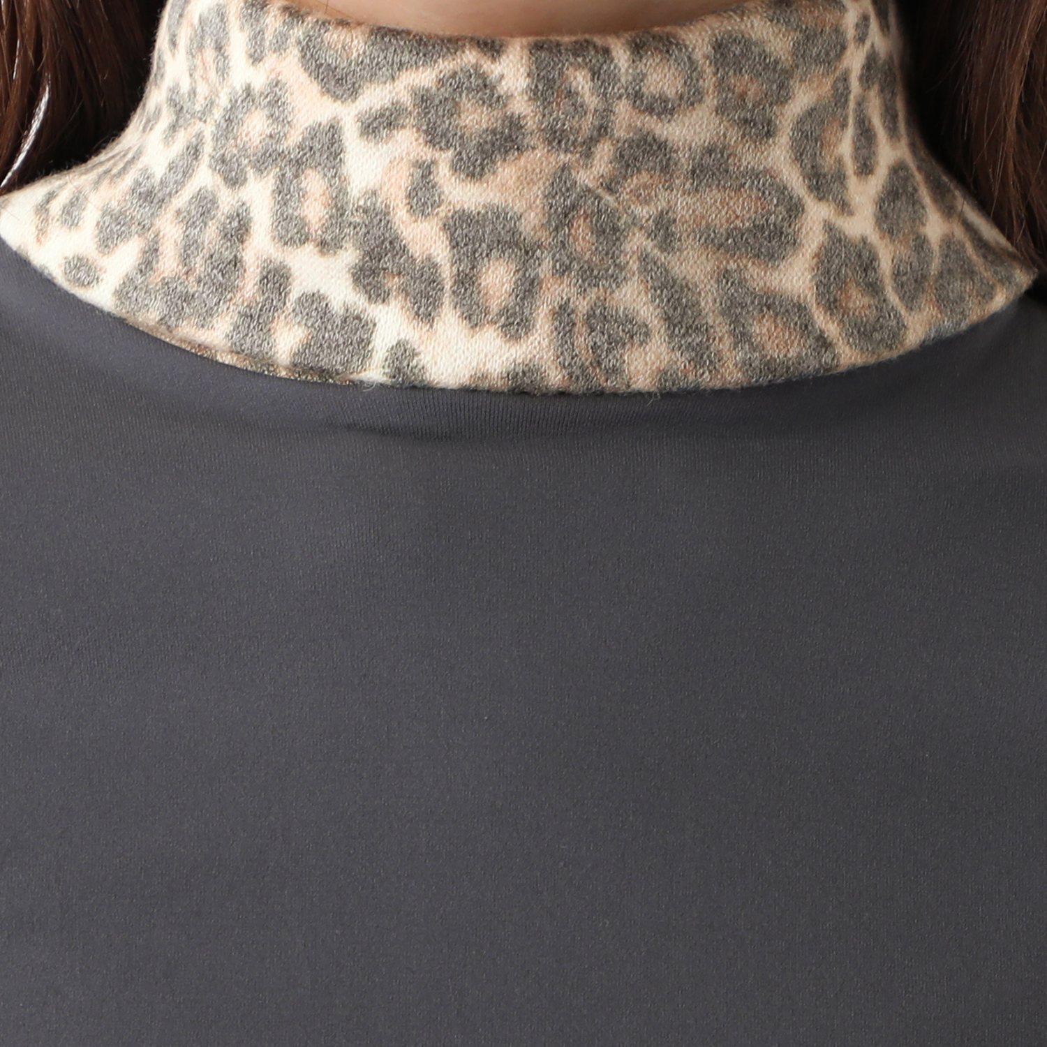 ドルチェ　ドンナ サイドギャザー レオパードタートルネック ロングスリーブ