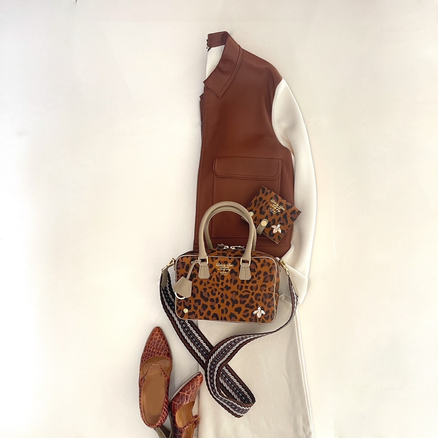 エーディーエムジェイ ＴＨＥ　ＢＥＥ 牛革ヘアカーフ型押し ２ウェイボストンバッグ