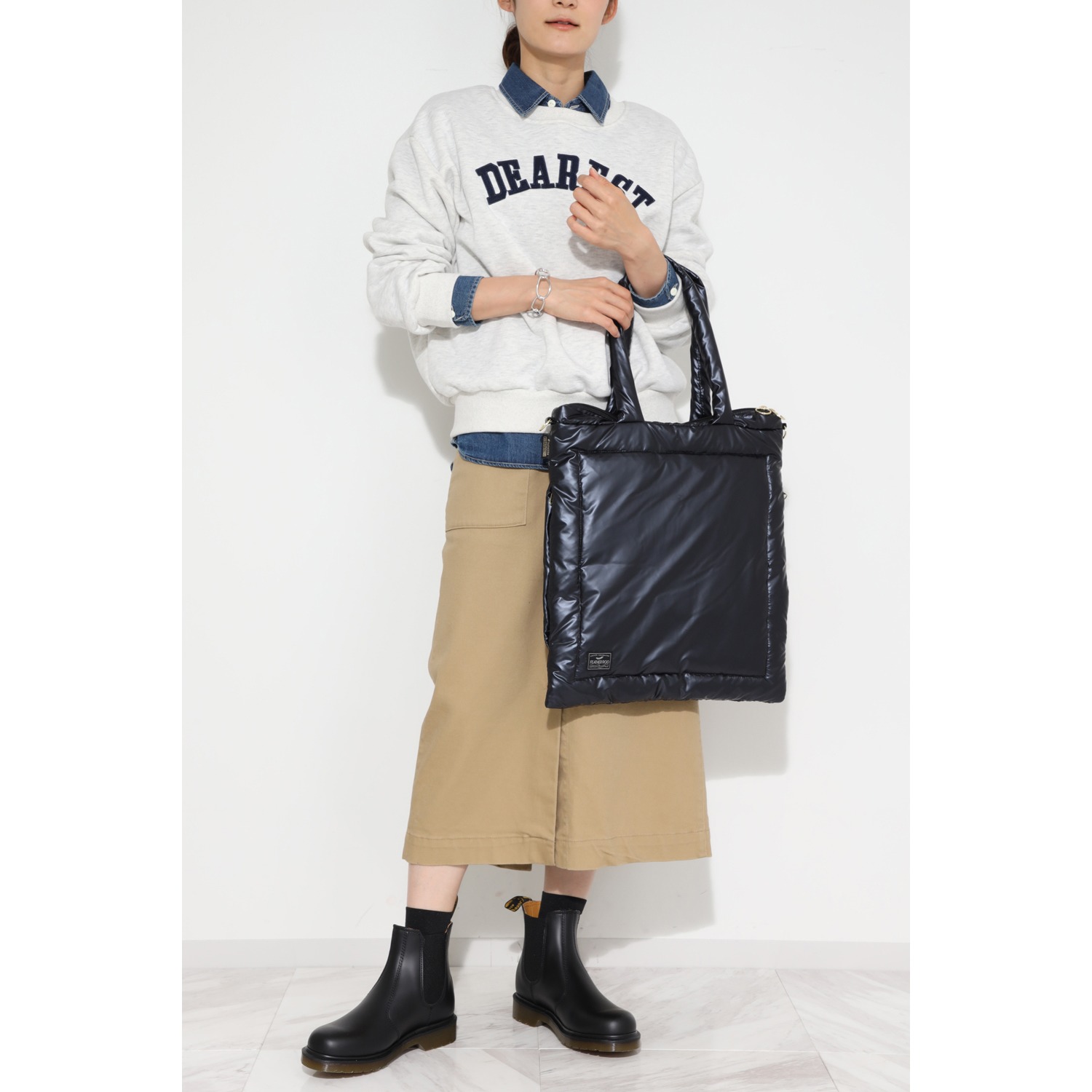 ルートート ダウンとフェザーで ふんわり軽く暖かい Ａ４サイズも楽々収納 デザインストラップ付 ２ウェイトートバッグ