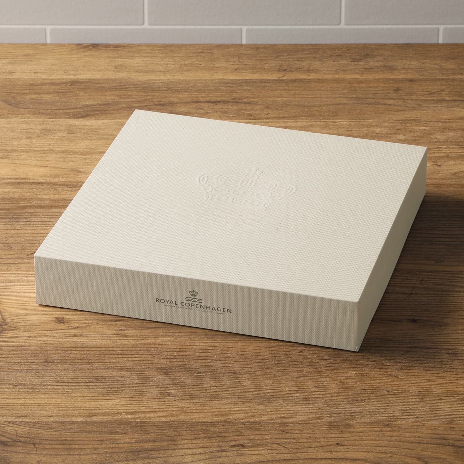 ロイヤル　コペンハーゲン イヤープレート ２０２２年版 “ＦＲＥＤＥＲＩＫＳ ＢＯＲＧ　ＣＡＳＴＬＥ”