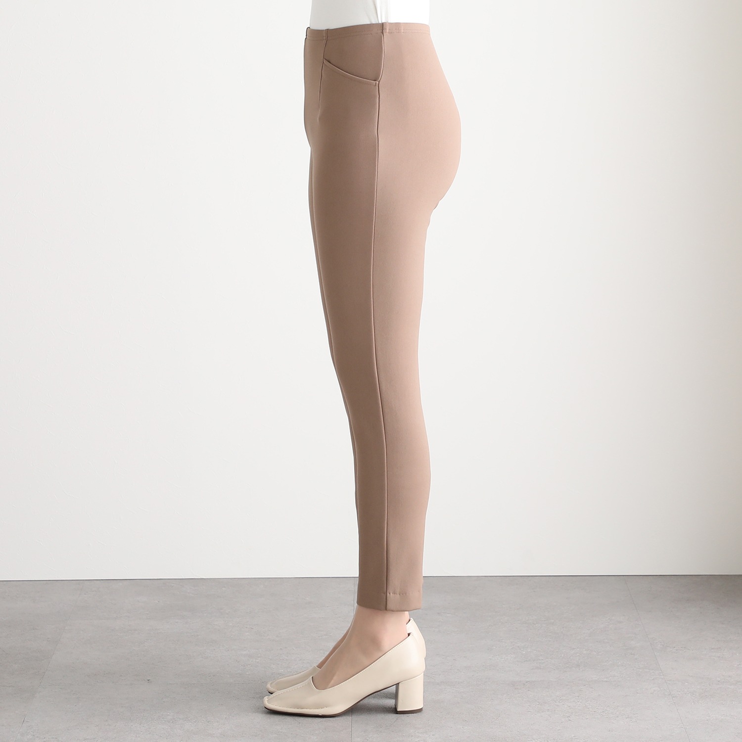 ＜股下６４ｃｍ＞ピーツー 吸湿発熱・吸放湿 裏起毛スリムパンツ