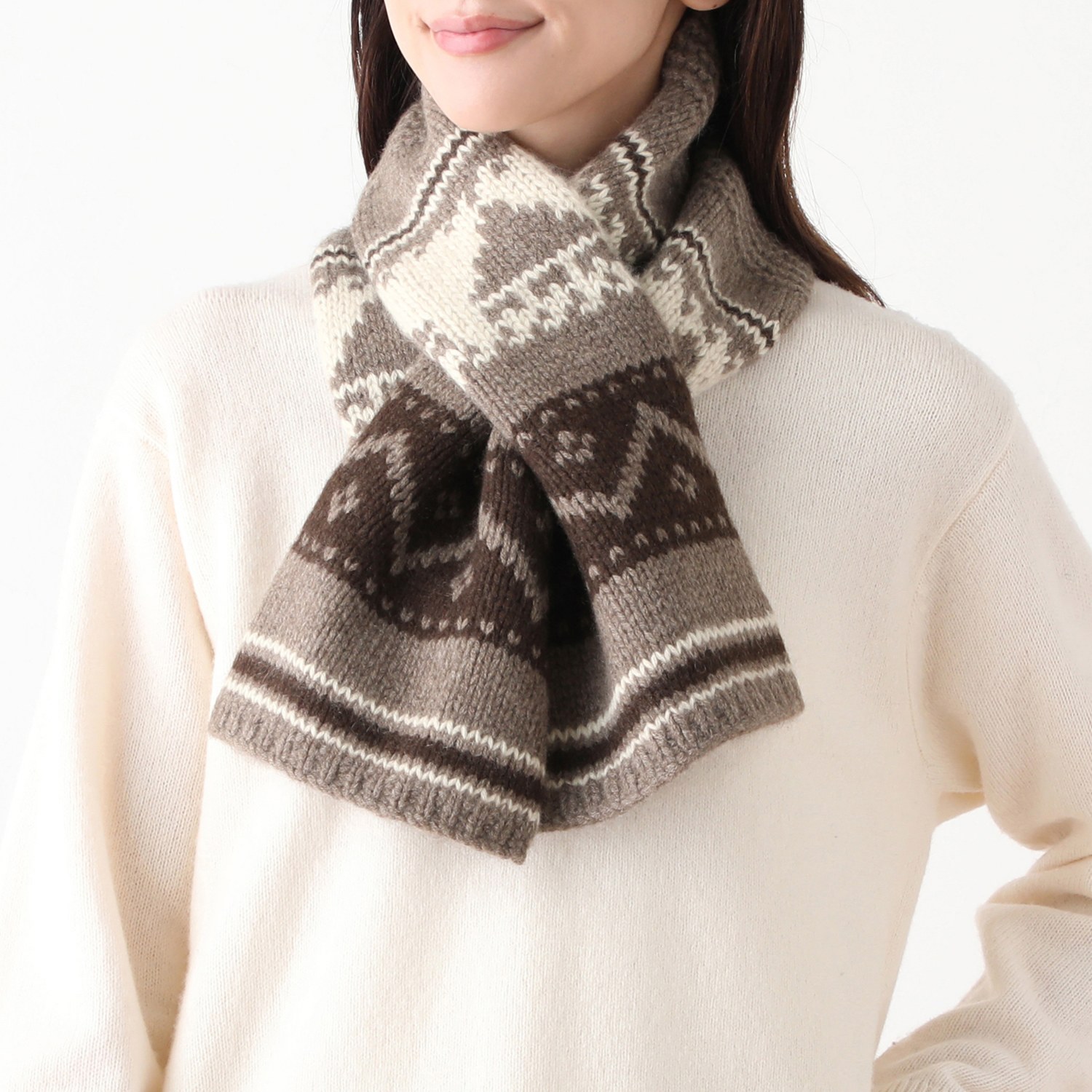 トレエッセ 無染色ヤク１００％ 手編みカウチンニット コンパクトティペット