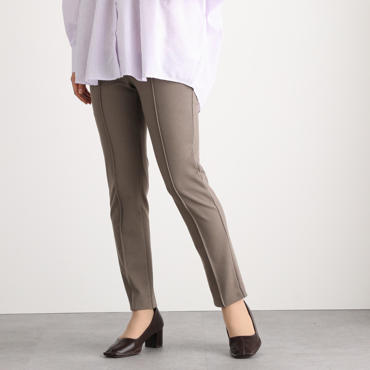 ピーツー 吸湿発熱・吸放湿 ポンチ ハイピンタック スリムパンツ