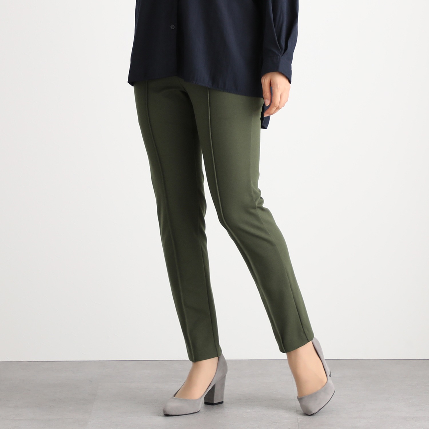 ピーツー 吸湿発熱・吸放湿 ポンチ ハイピンタック スリムパンツ