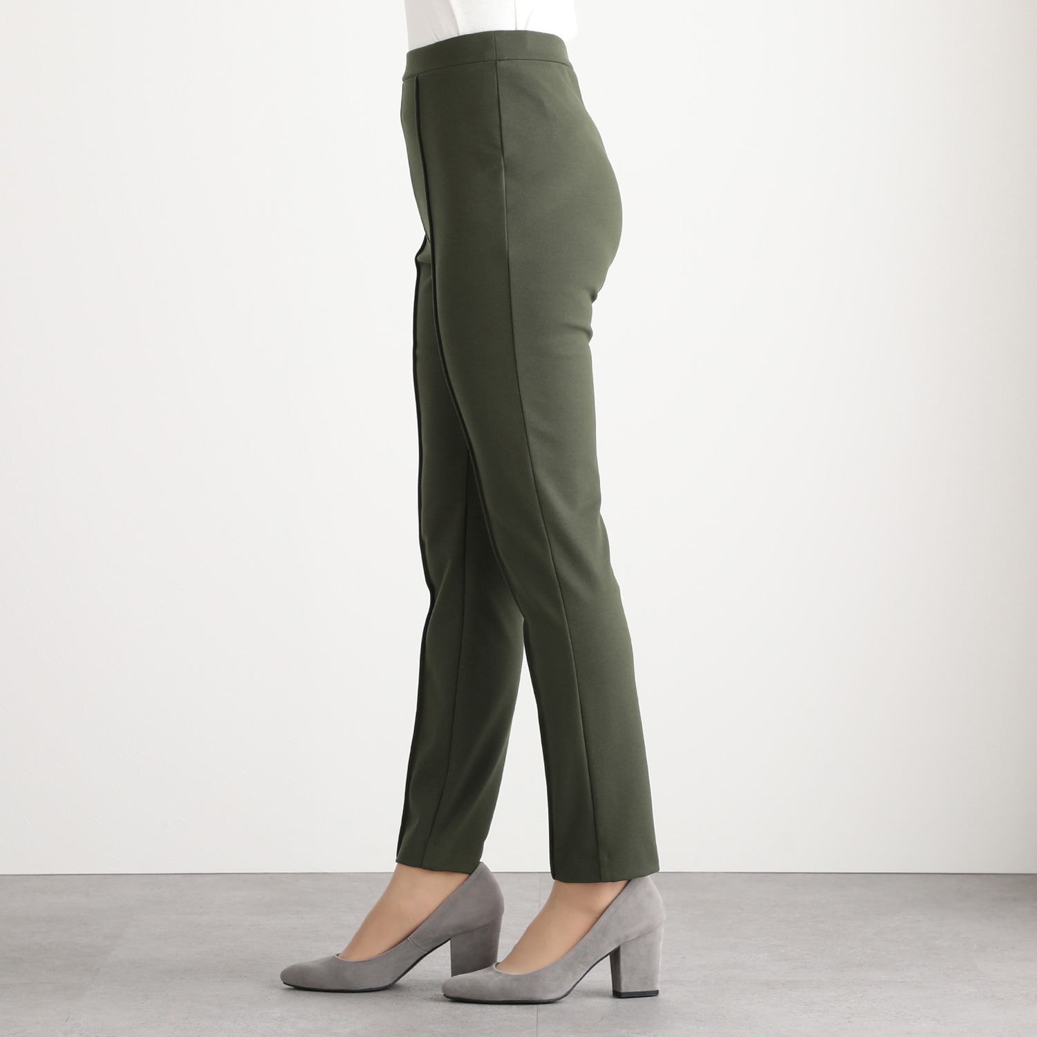 ピーツー 吸湿発熱・吸放湿 ポンチ ハイピンタック スリムパンツ