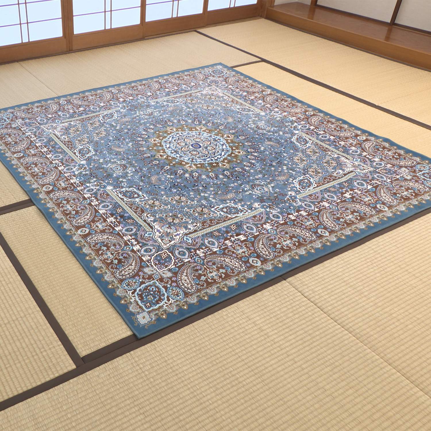 ＜１９０×１９０ｃｍ＞洗えてお手入れ簡単！ ペルシャンデザイン カーペット “シャントゥール” 