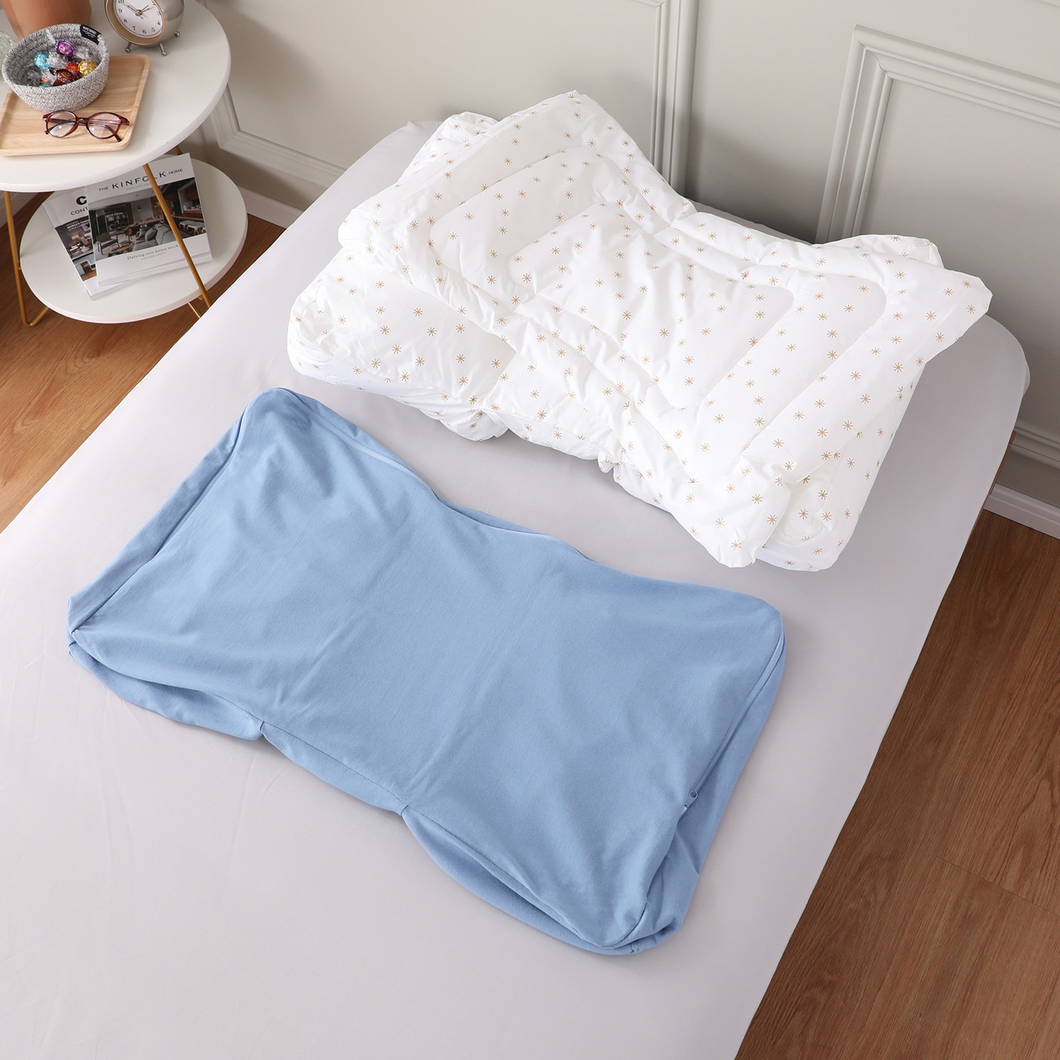 デンマーク発！ 両サイドが高くなる 特殊形状で 包み込まれるような寝心地 フォスフレイクス サイレントハグピロー カバー付