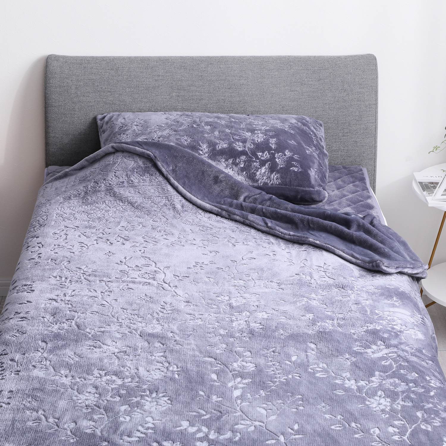 ＜ダブル＞西川 毛布とカバーが一体化！ とろける極上ファータッチ あったか吸湿発熱 ウォームラヴ 掛けふとんカバー 