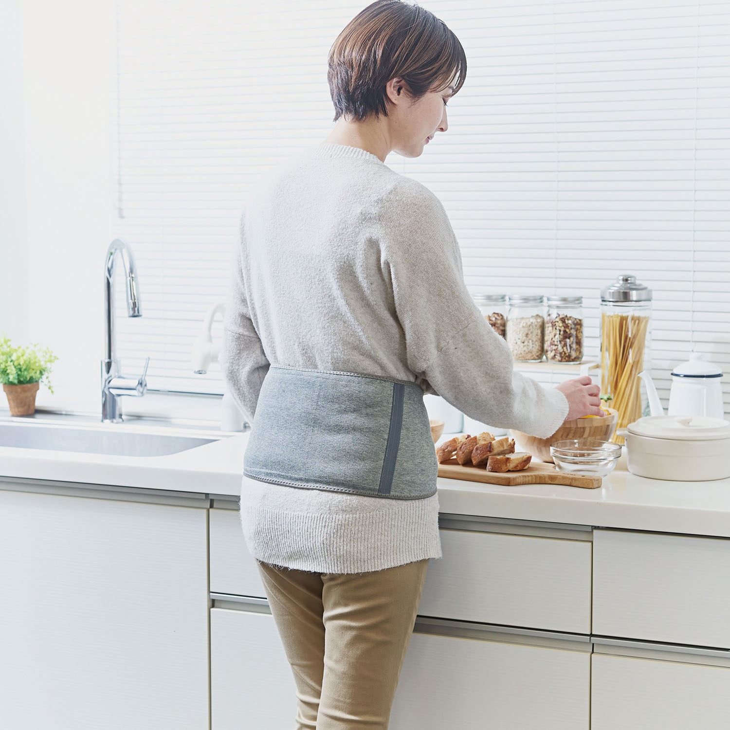 ふかふかムートン 暖かウォーマー 腰＆ひざセット