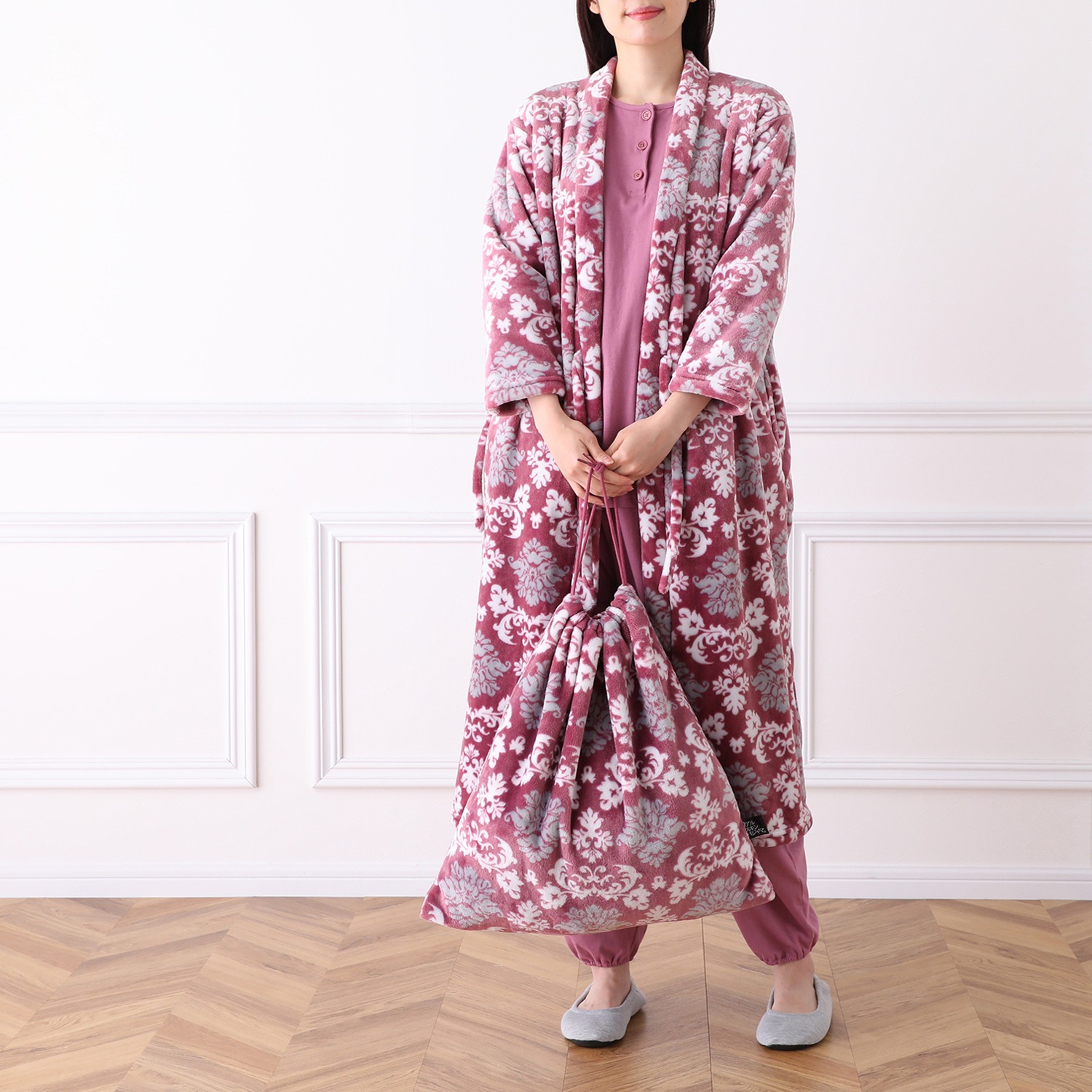 上級睡眠健康指導士 加賀三枝が監修！ リアルスキンパジャマ ４点セット