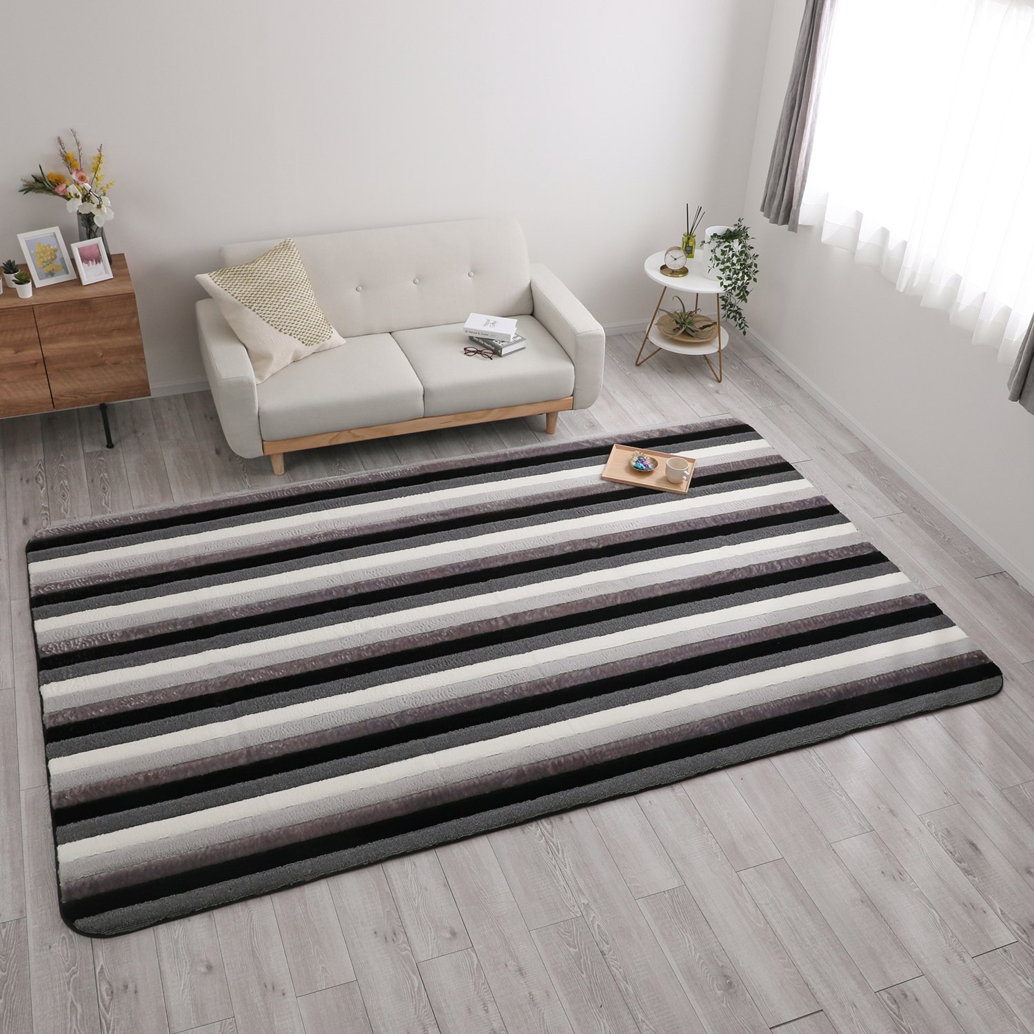 ＜１９０×３００ｃｍ＞なめらかファー調＆ふっくら仕上げ！ モダンインテリア ぽかぽかラグ “エシェル” 