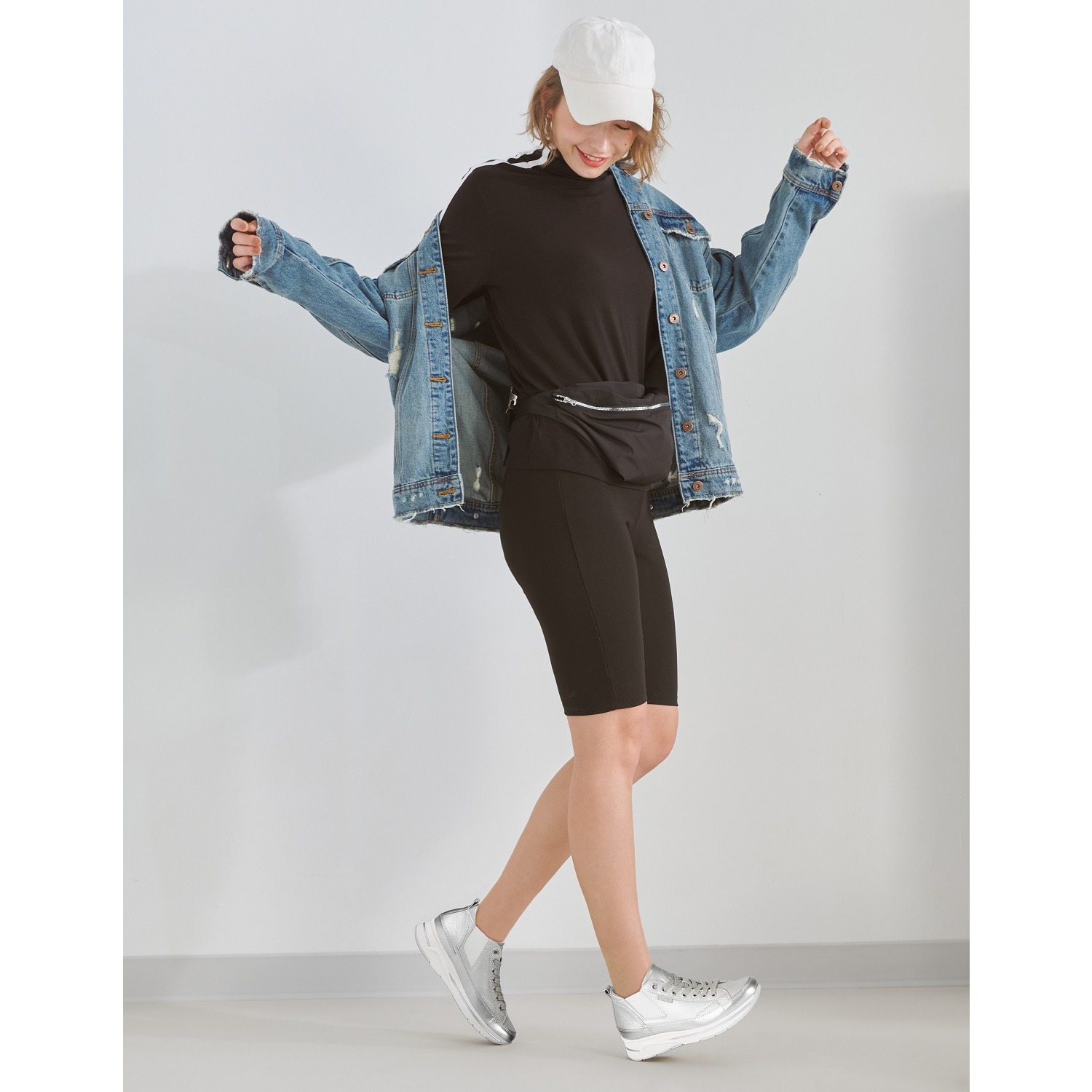 ブソラ ソフトレザー ミッドカット サイドゴアスニーカー