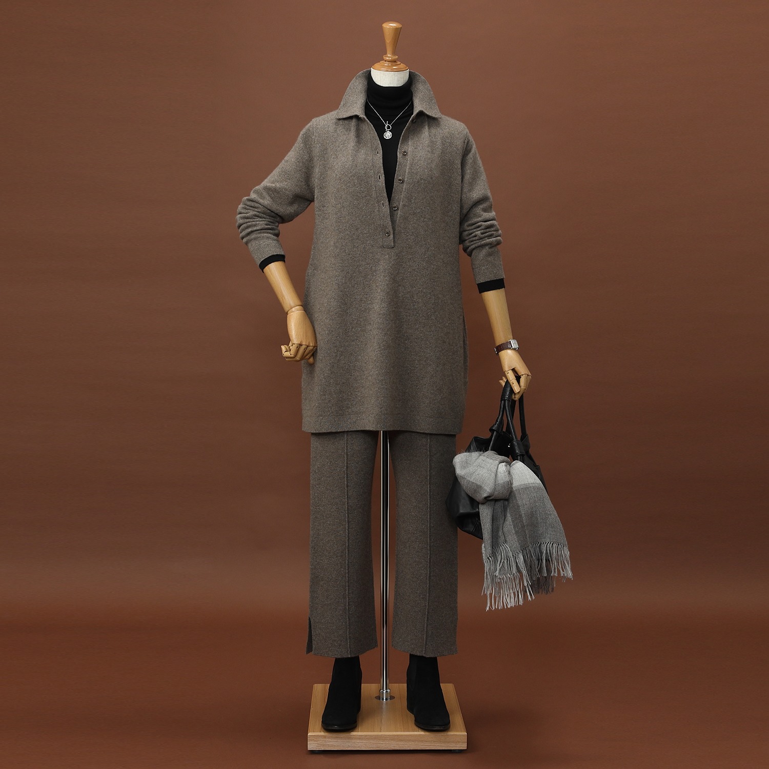 ネイチャーズ 無染色ヤク 襟付チュニック