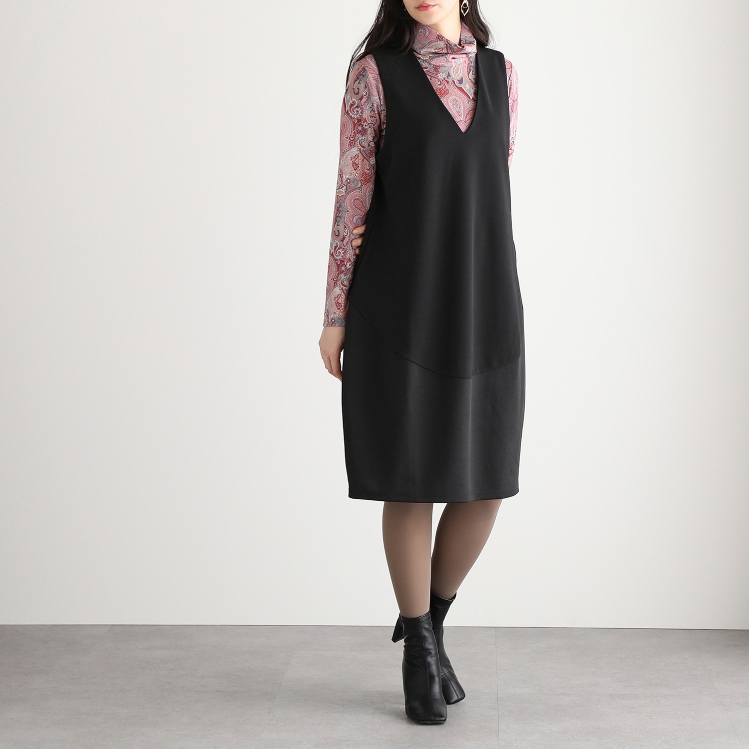 ダジュール Ｖネック ジャンパースカート