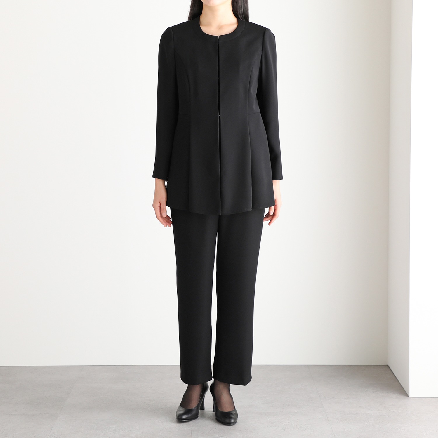 ニュイ ブラックフォーマル 洗濯機で洗える ダブルサテンストレッチ パンツスーツ