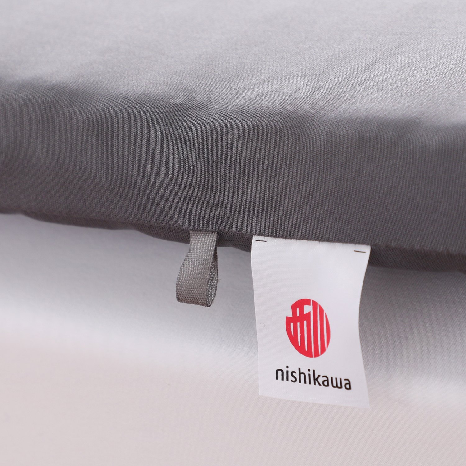 ＜シングル＞西川 プラスワンで寝心地ＵＰ！ 日本の技術が叶える ふわもちしっかり触感＆ 優れた通気性 “ウェーブソリッド” 