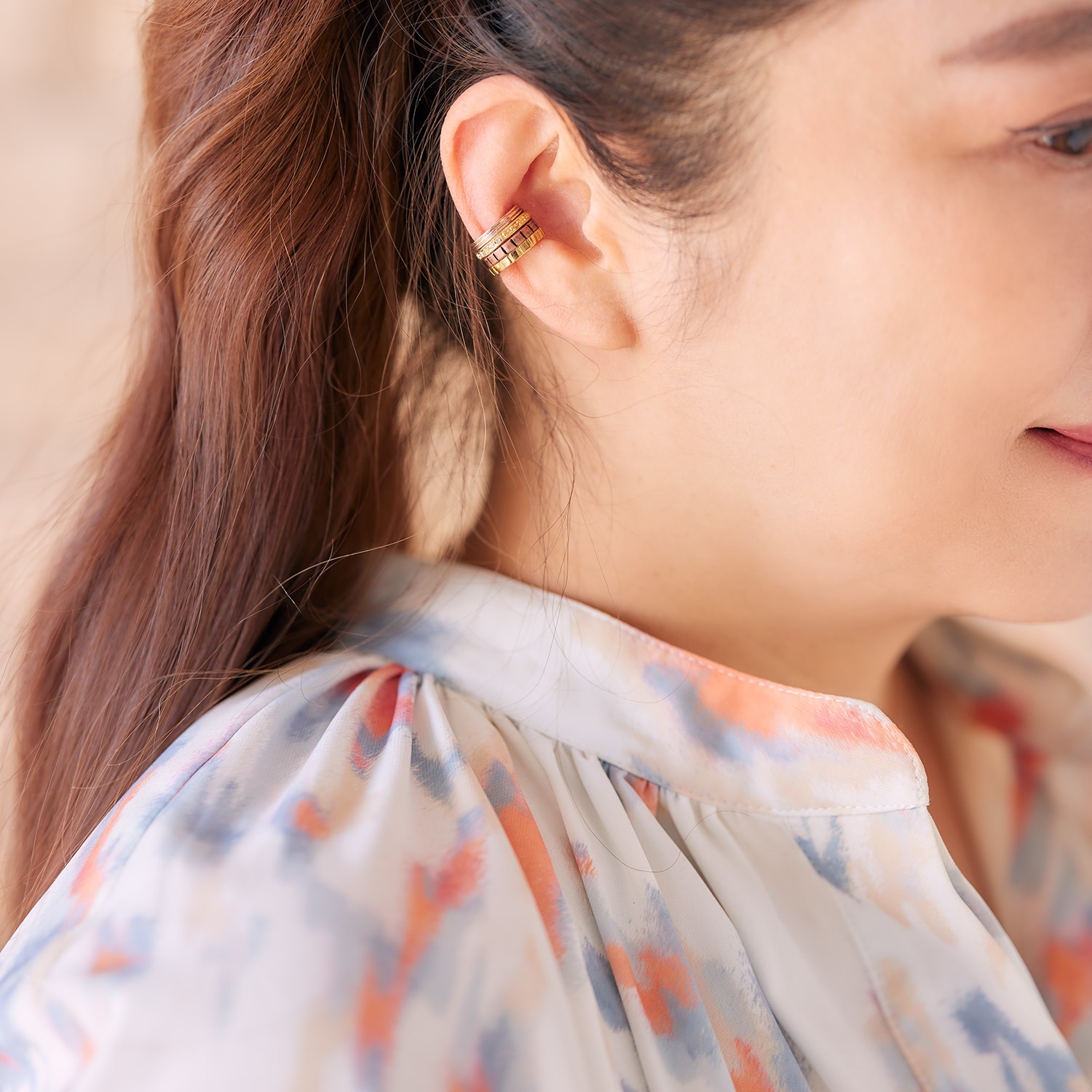 シマ・リリアーナ ミックスカラー イヤーカフ ＜片側のみ＞